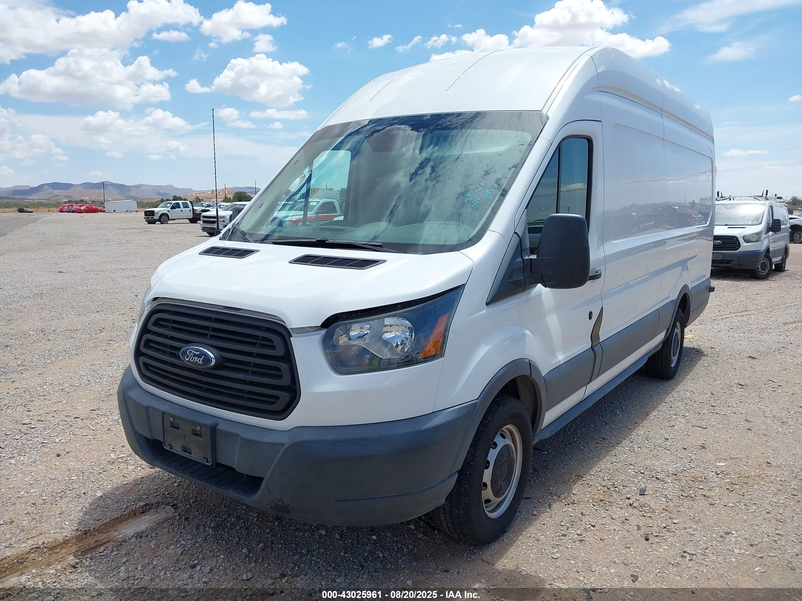 FORD TRANSIT-250 image 2
