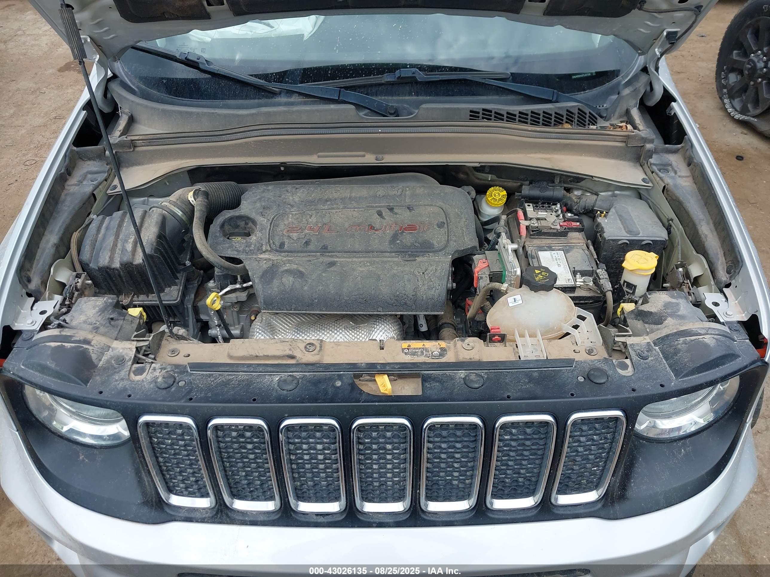 JEEP RENEGADE image 10