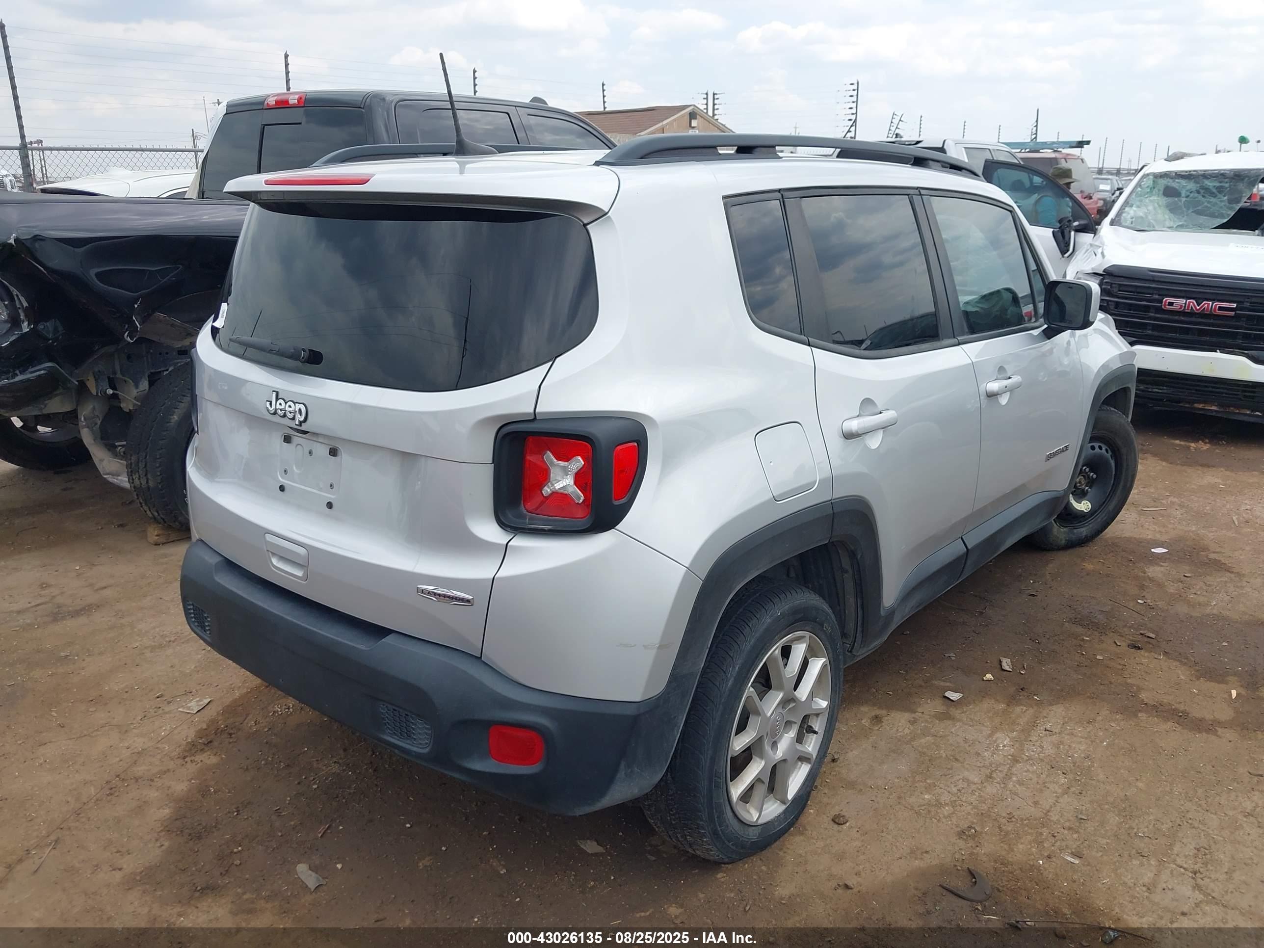 JEEP RENEGADE image 4