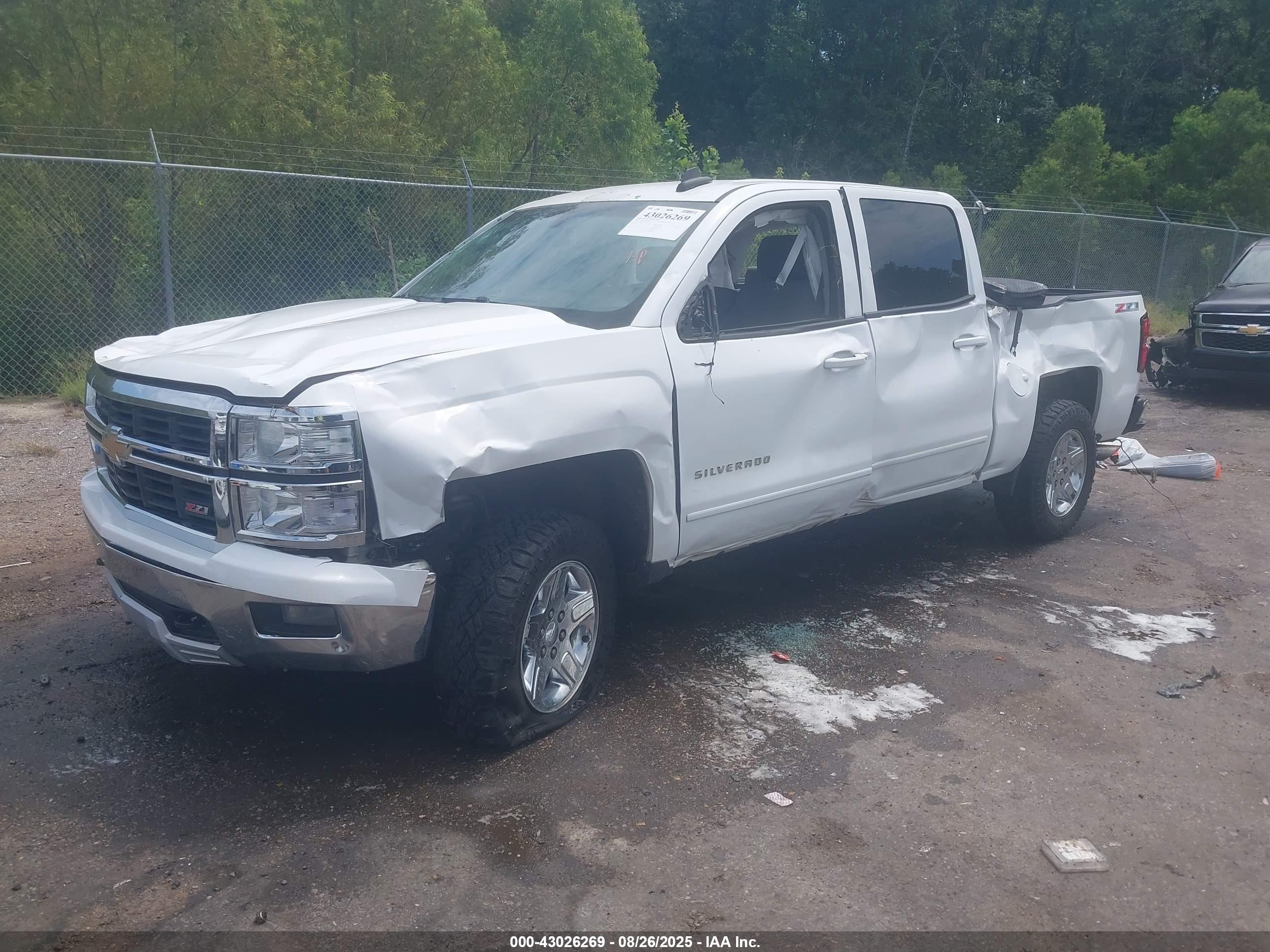 CHEVROLET SILVERADO image 2