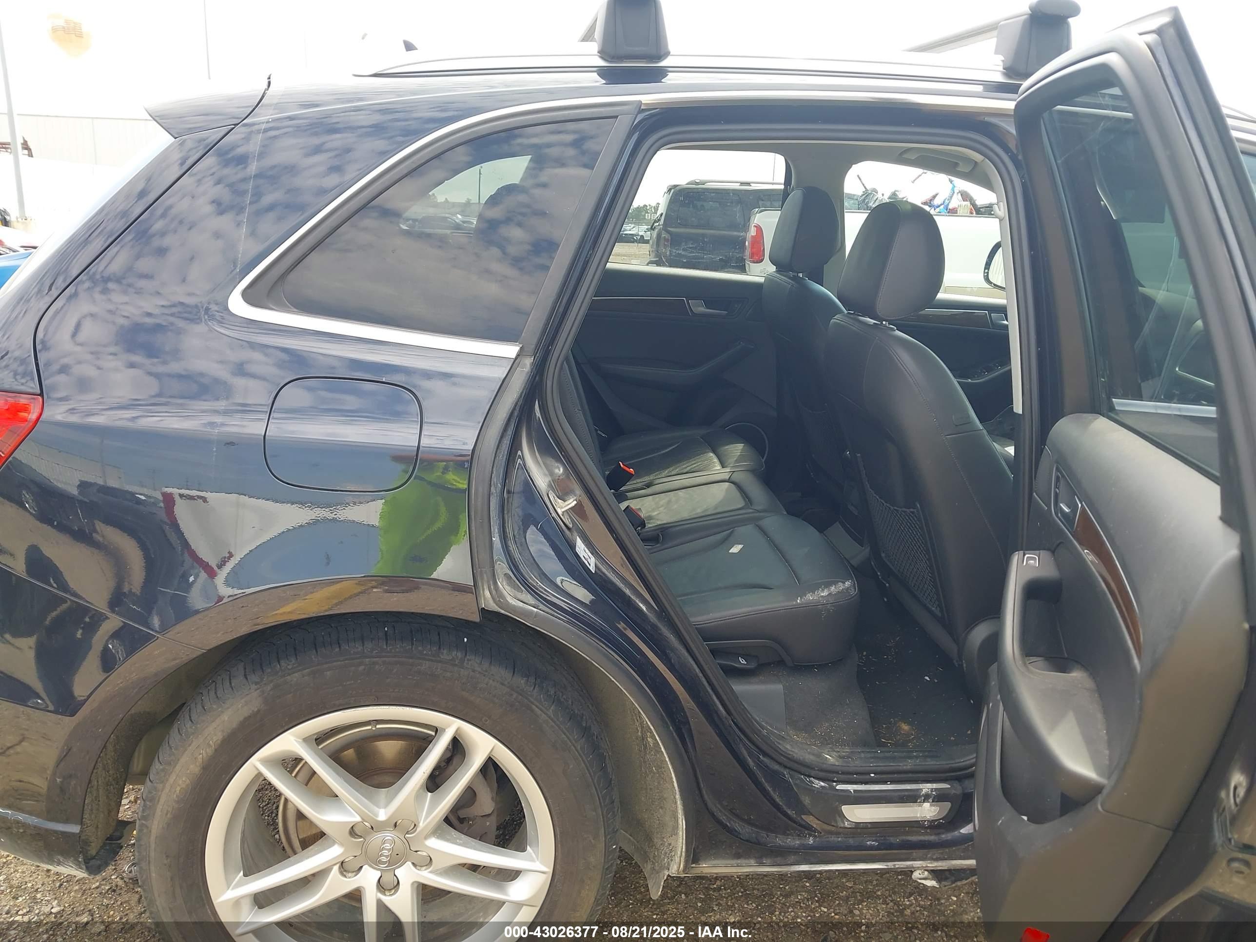 AUDI Q5 image 8