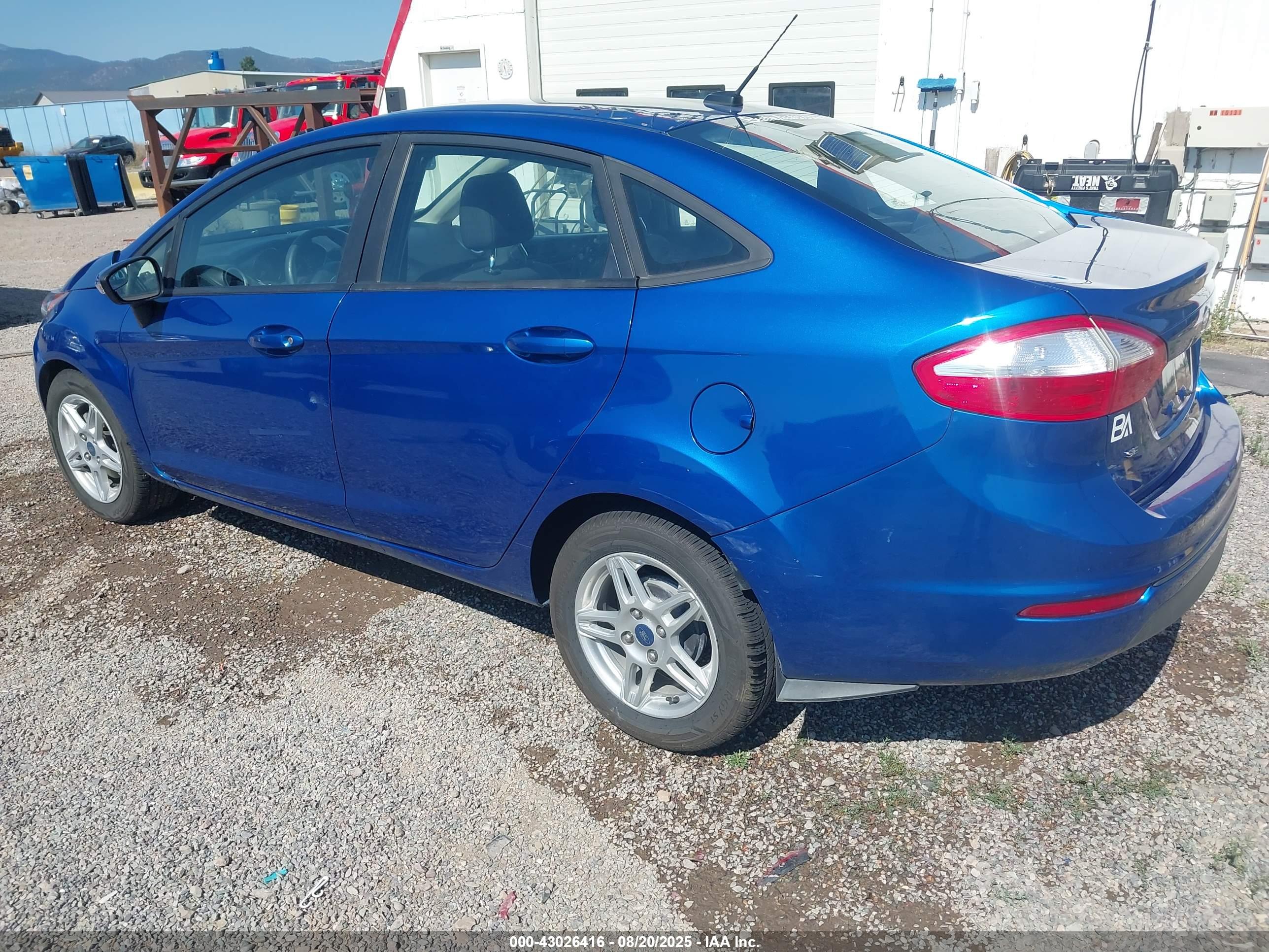 FORD FIESTA image 3
