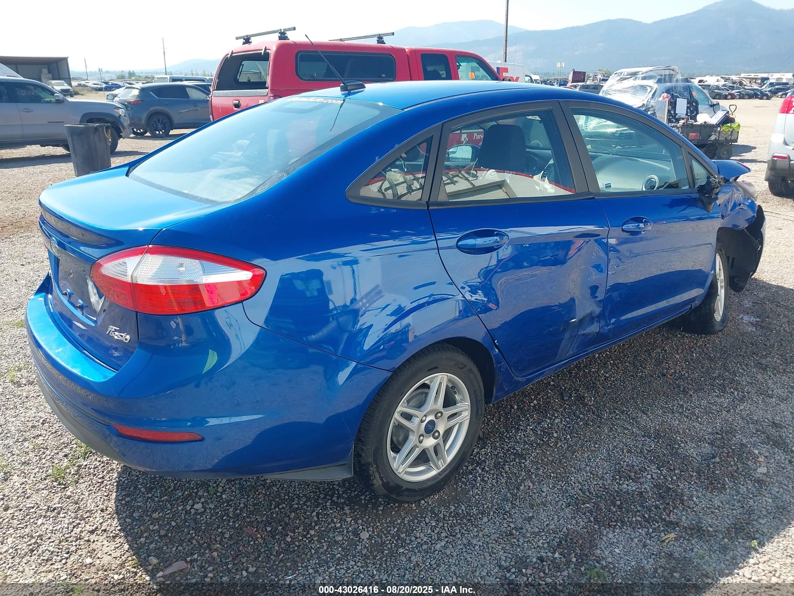 FORD FIESTA image 4