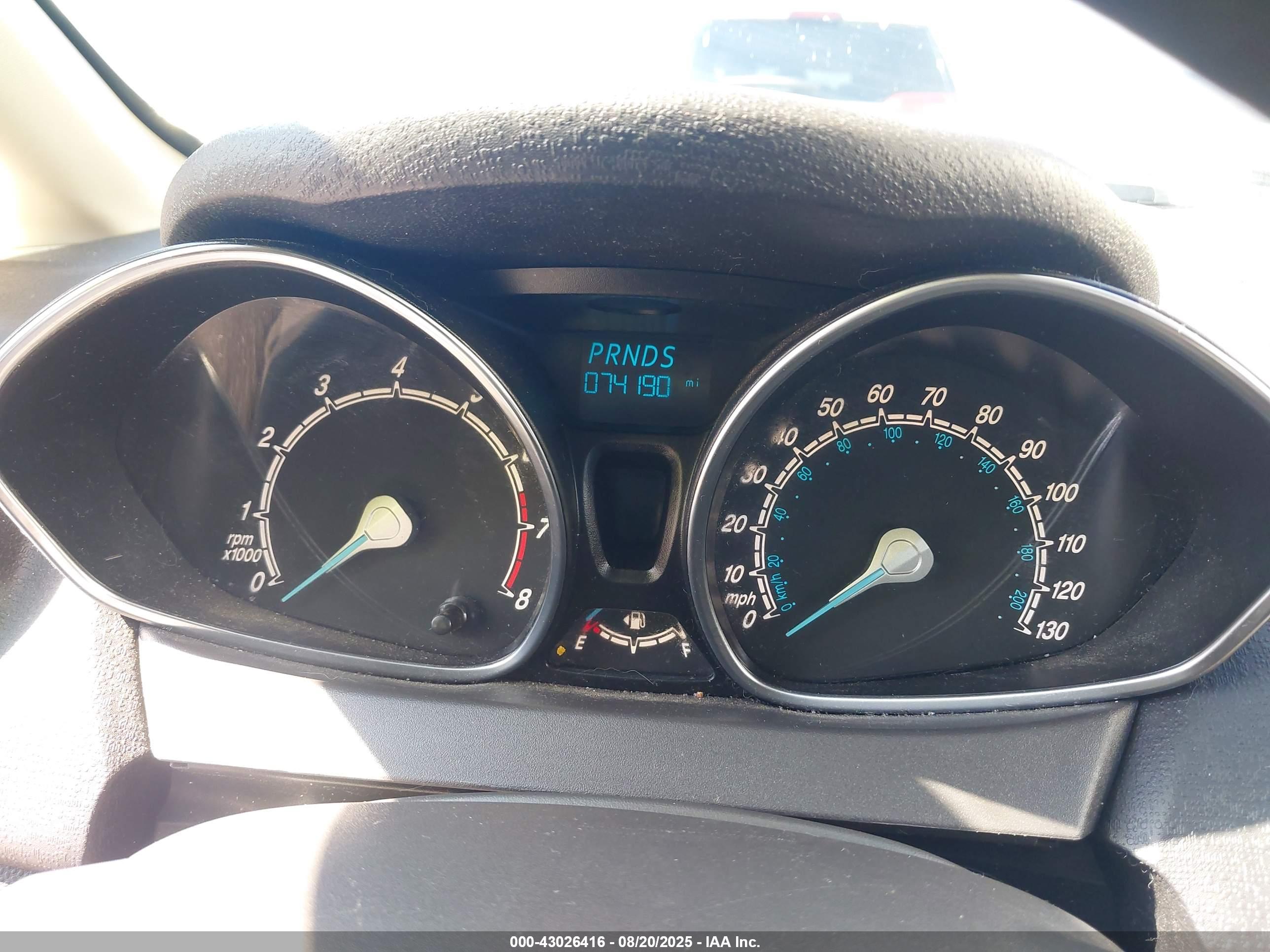 FORD FIESTA image 7