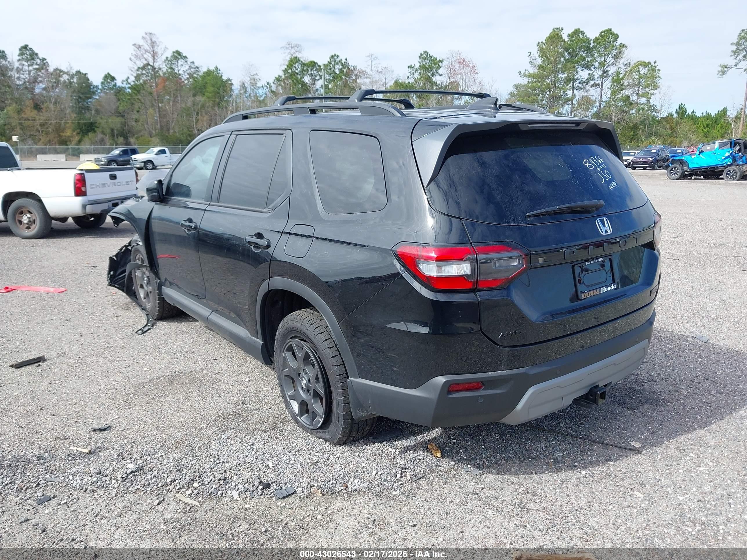 HONDA PILOT image 3