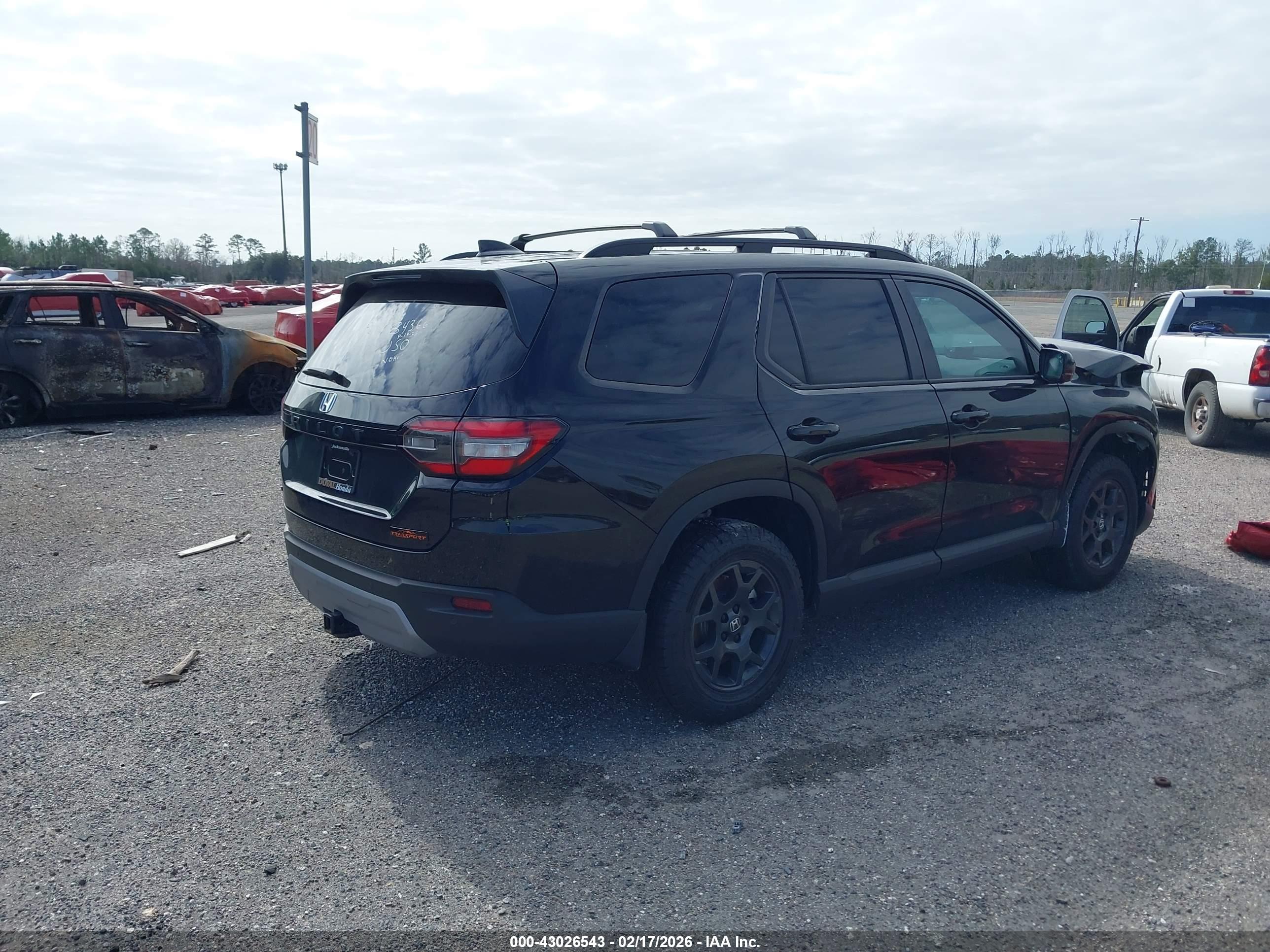 HONDA PILOT image 4