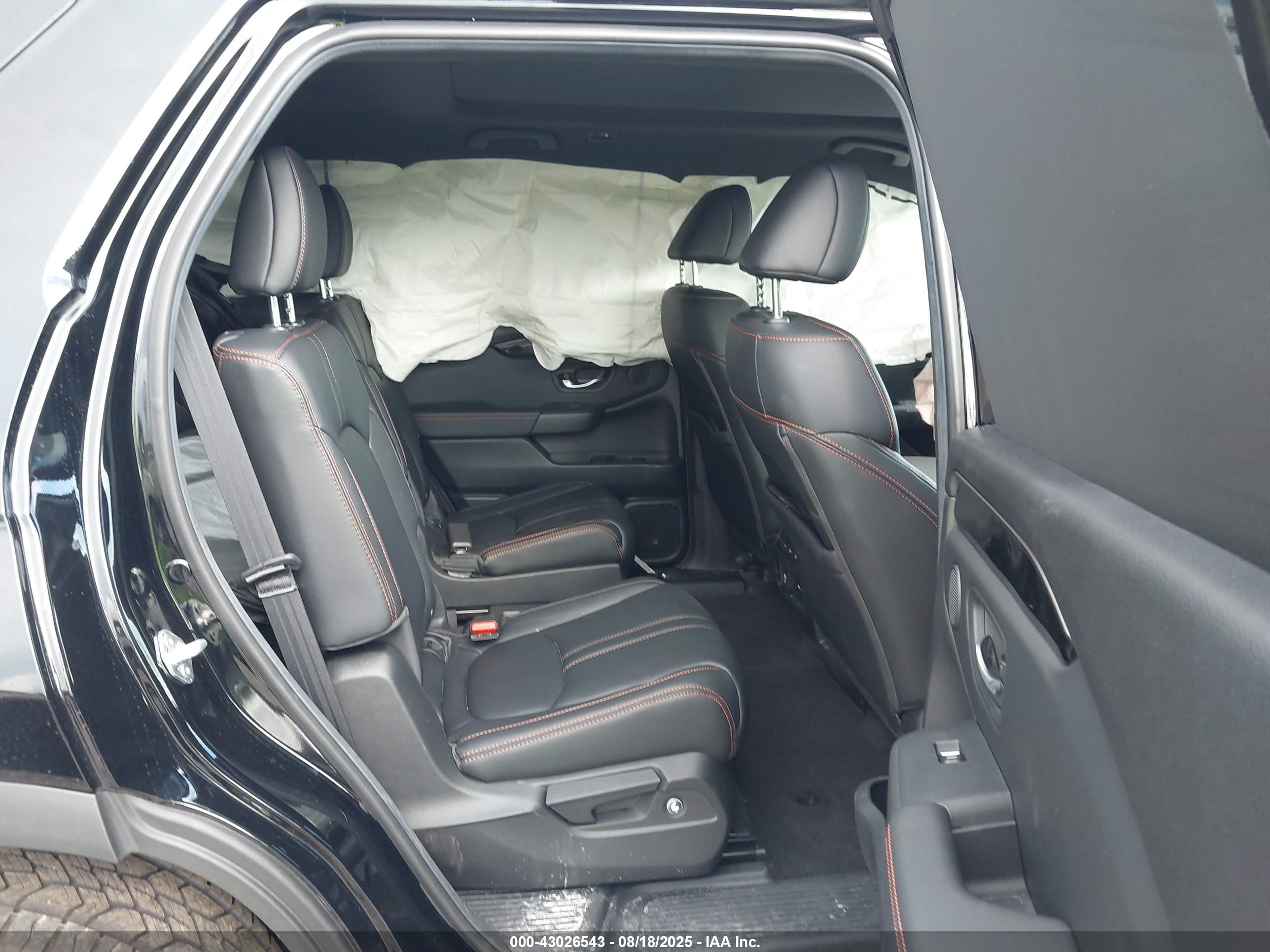 HONDA PILOT image 8