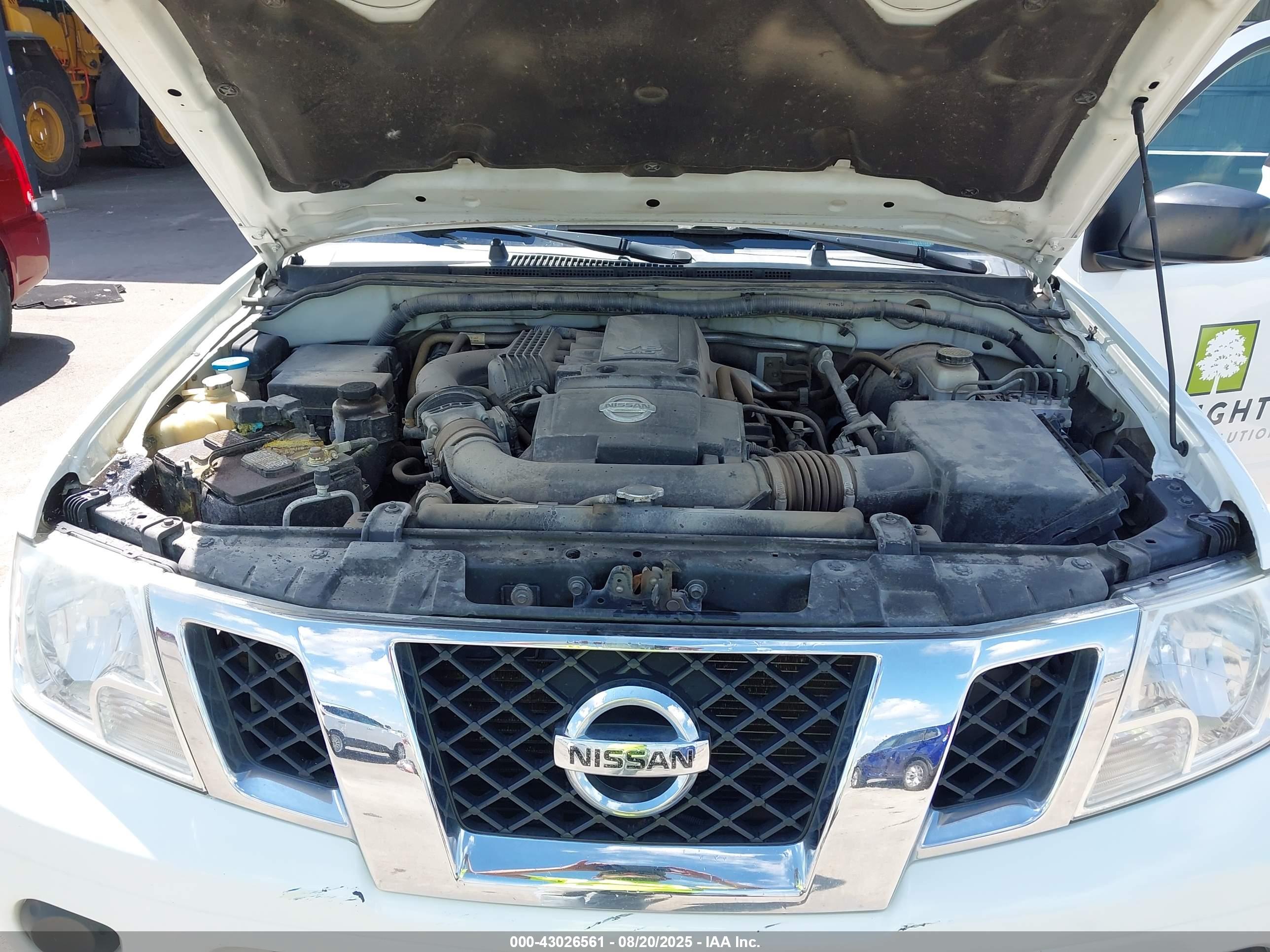 NISSAN FRONTIER image 10