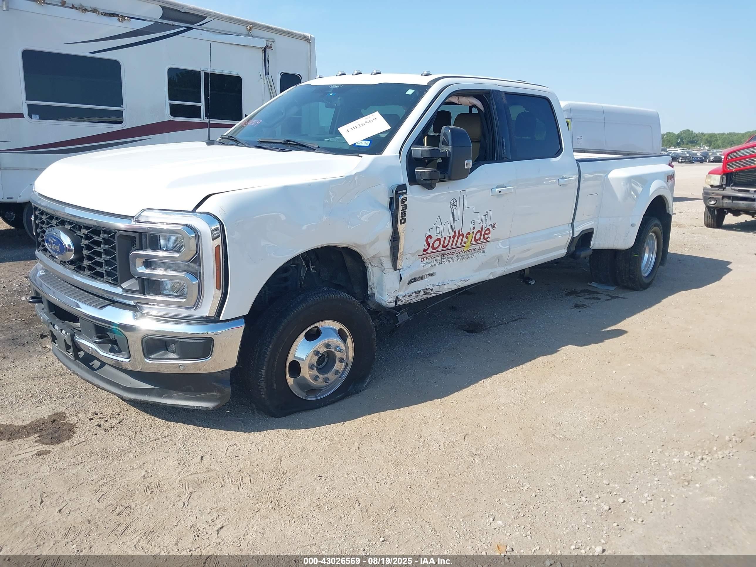 FORD F-350 image 2