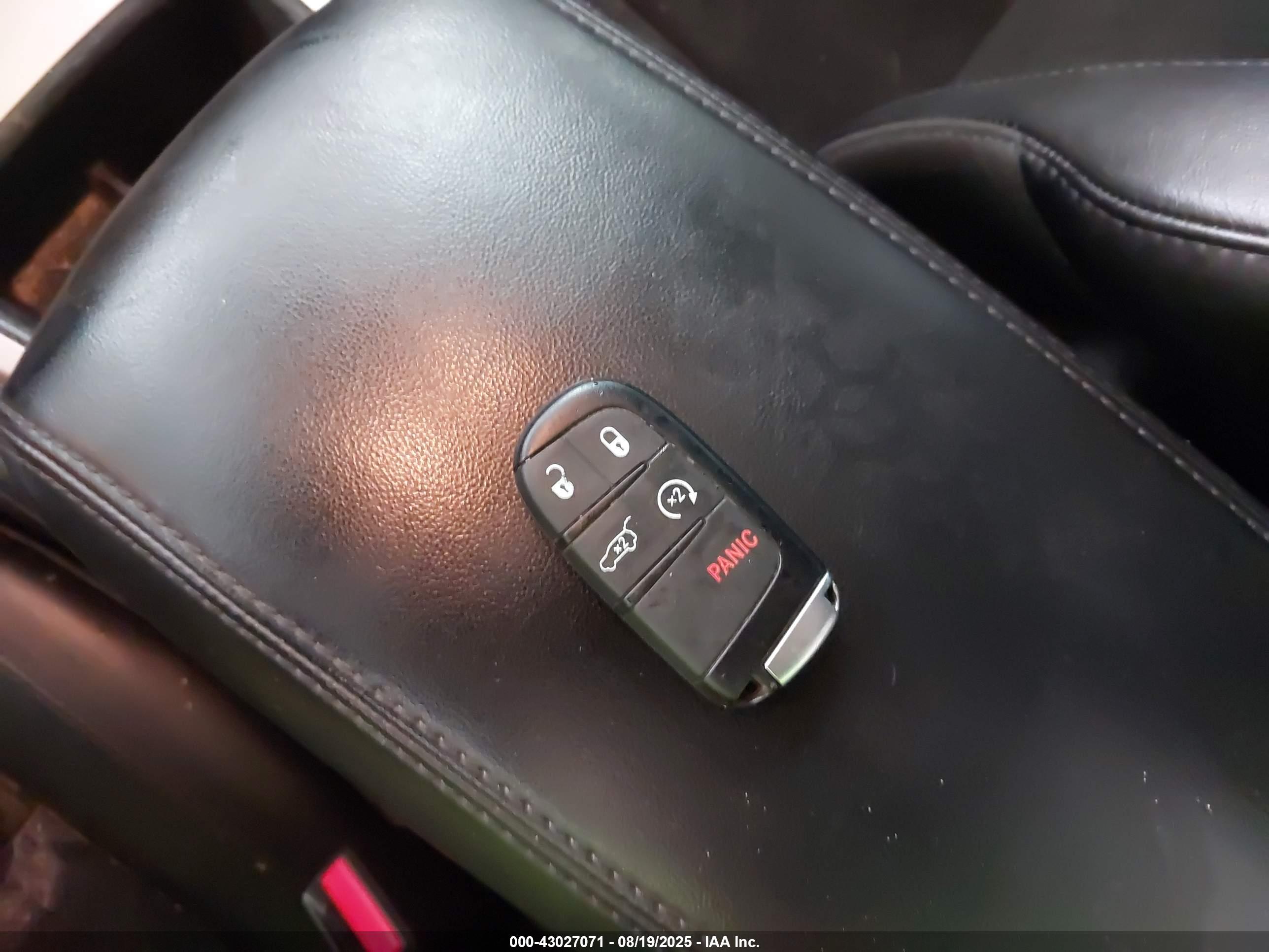 JEEP GRAND image 11