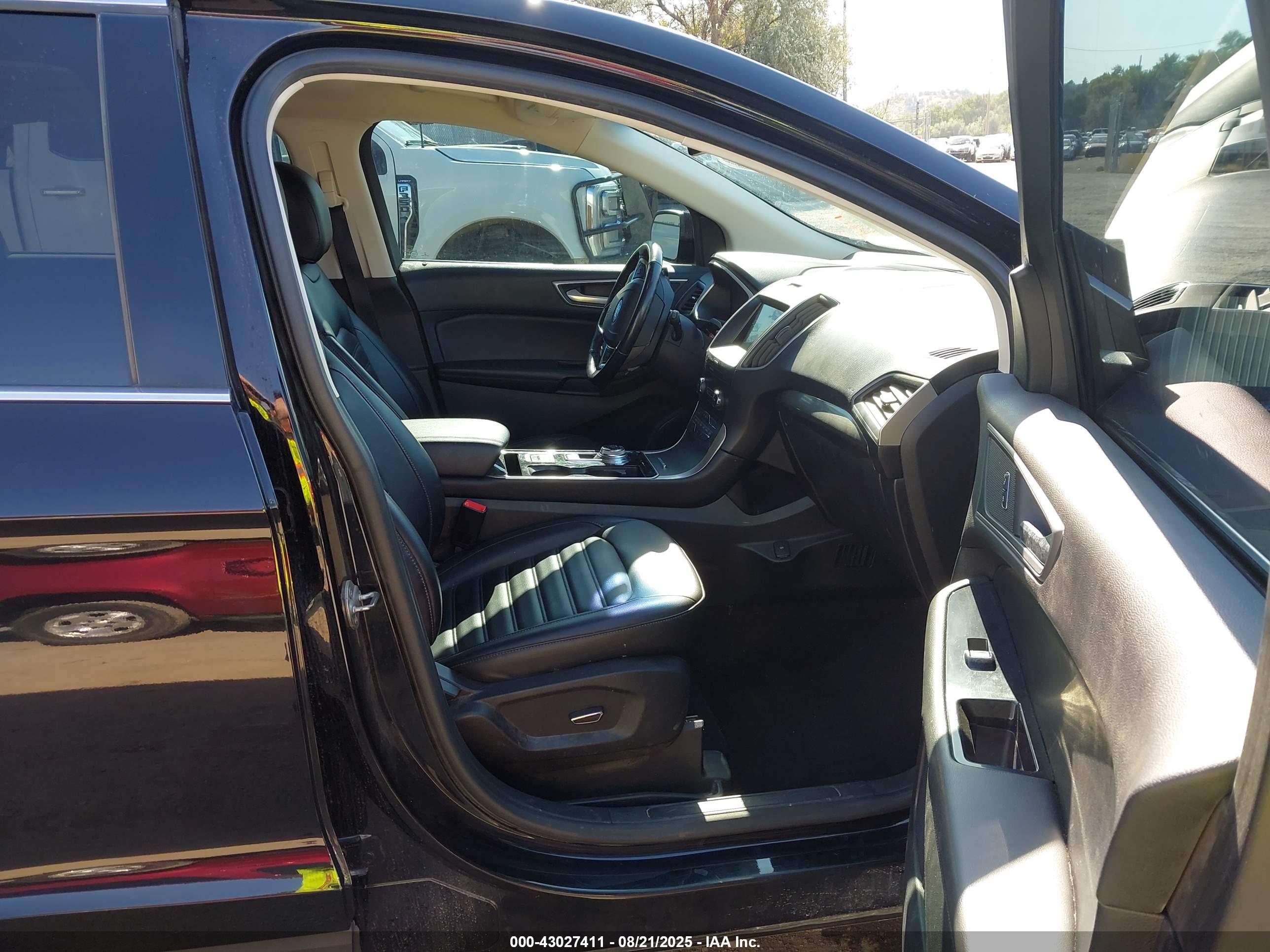 FORD EDGE image 5