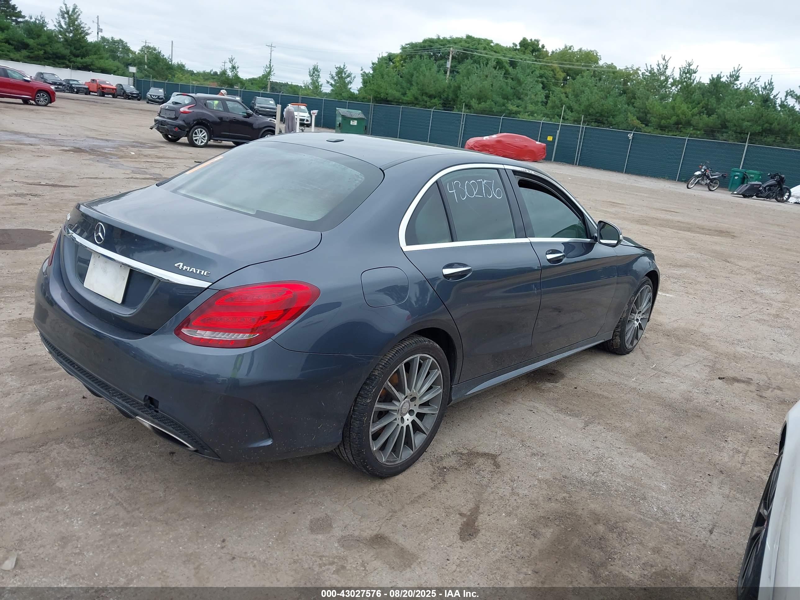 MERCEDES-BENZ C image 4
