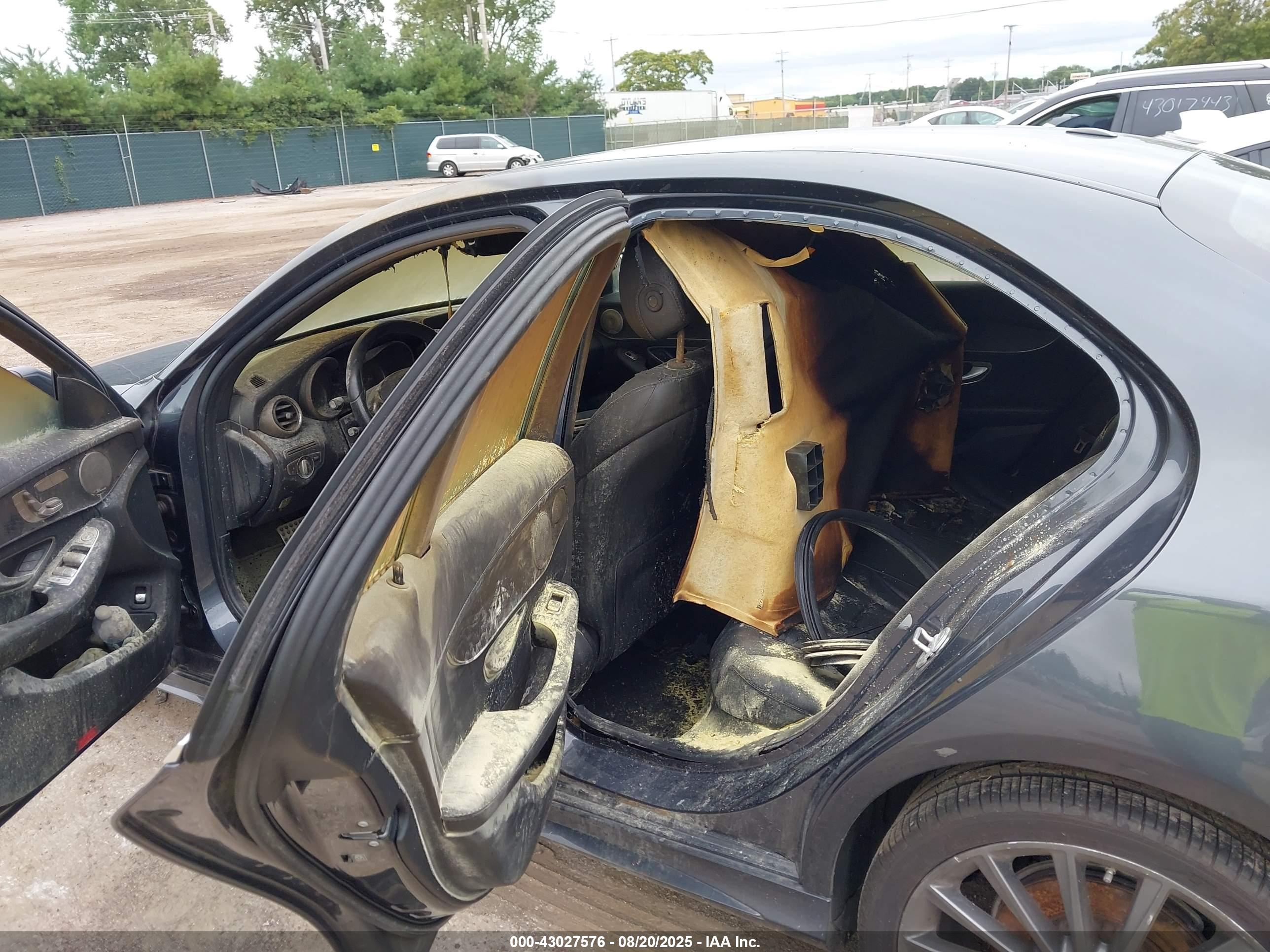 MERCEDES-BENZ C image 6