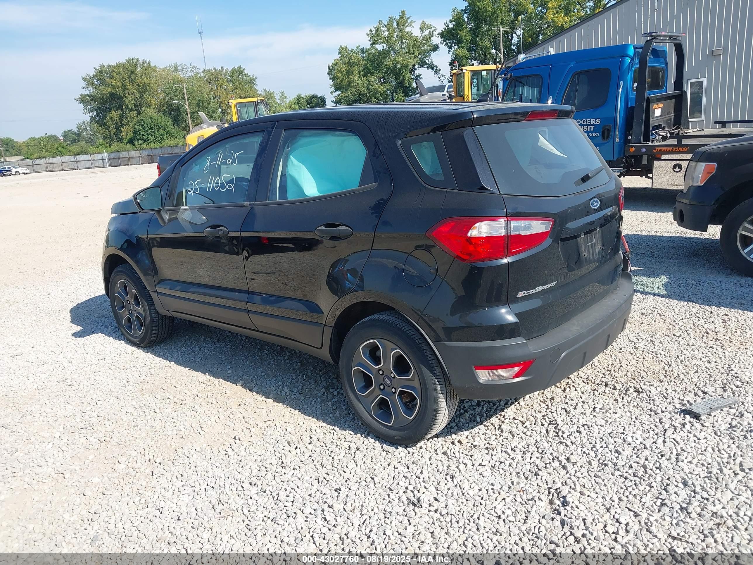 FORD ECOSPORT image 3