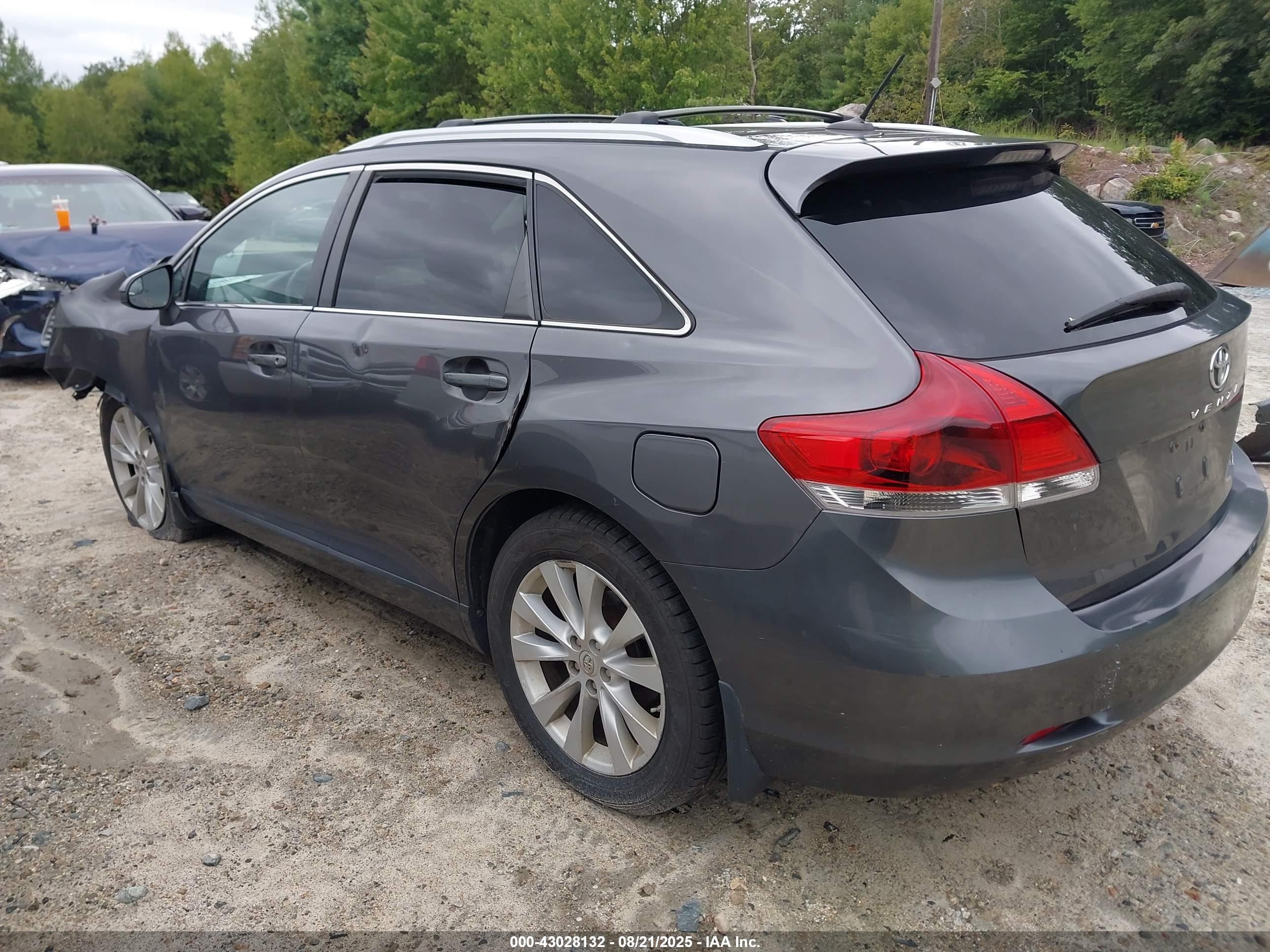 TOYOTA VENZA image 3