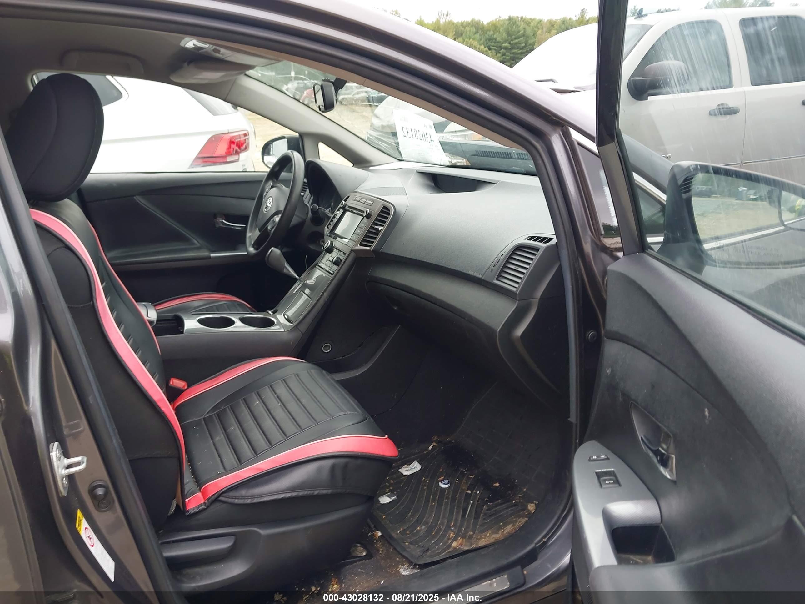 TOYOTA VENZA image 5