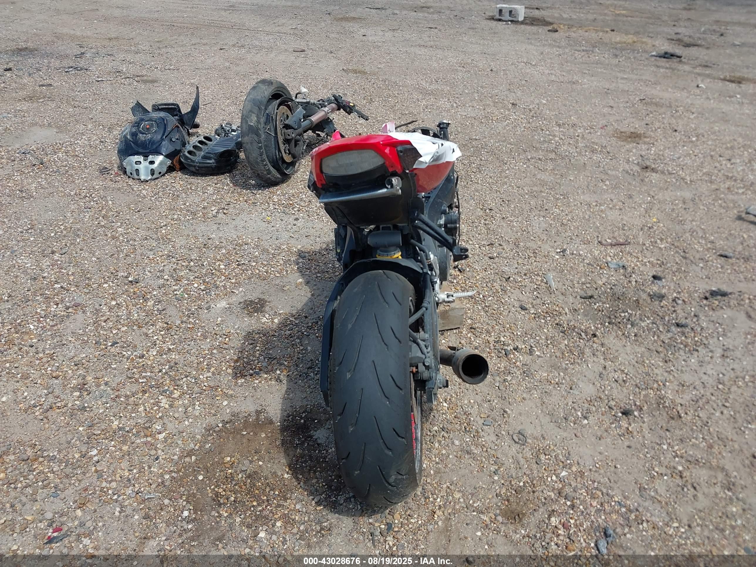 SUZUKI GSX-R1000 image 6