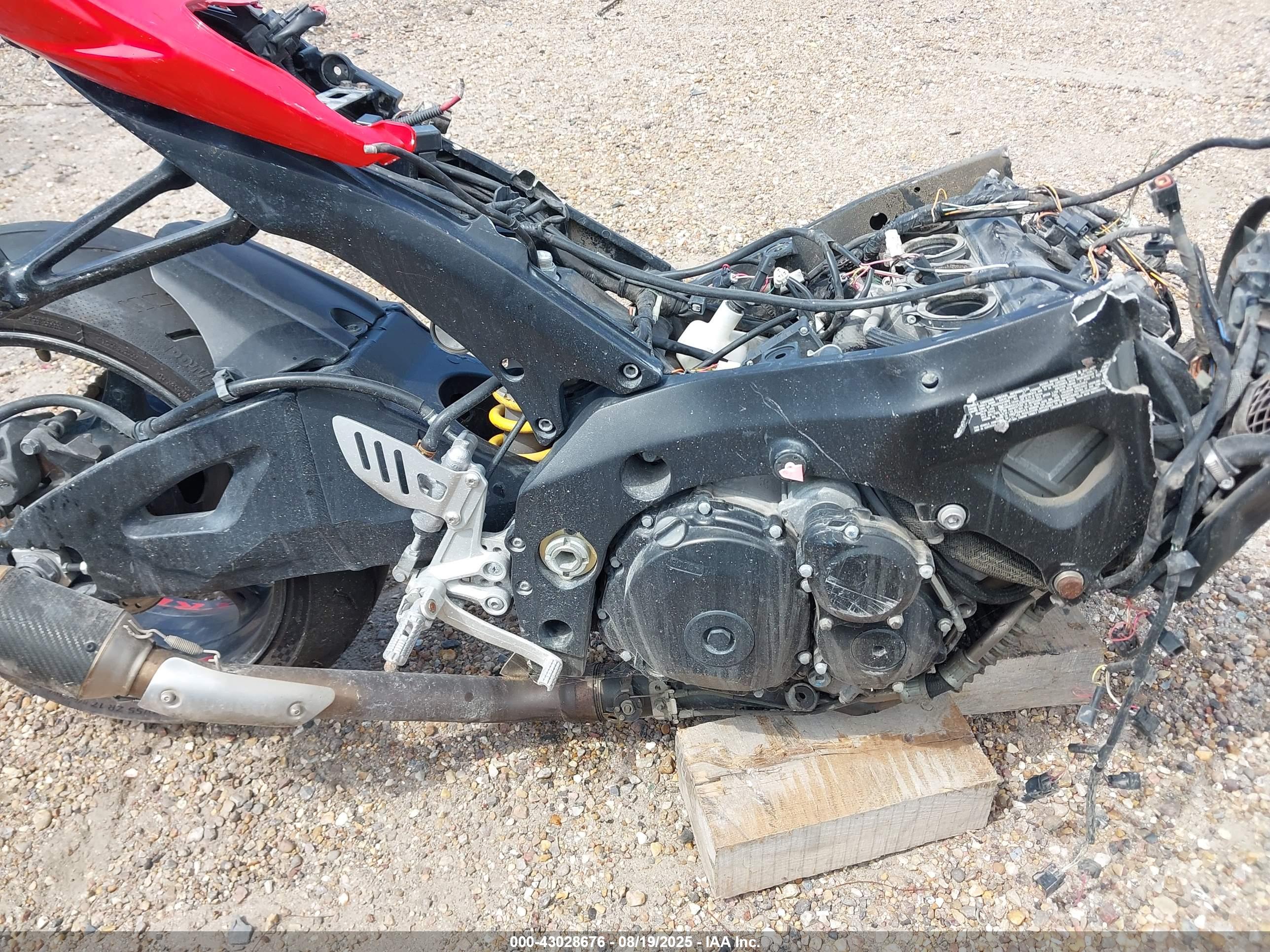 SUZUKI GSX-R1000 image 8