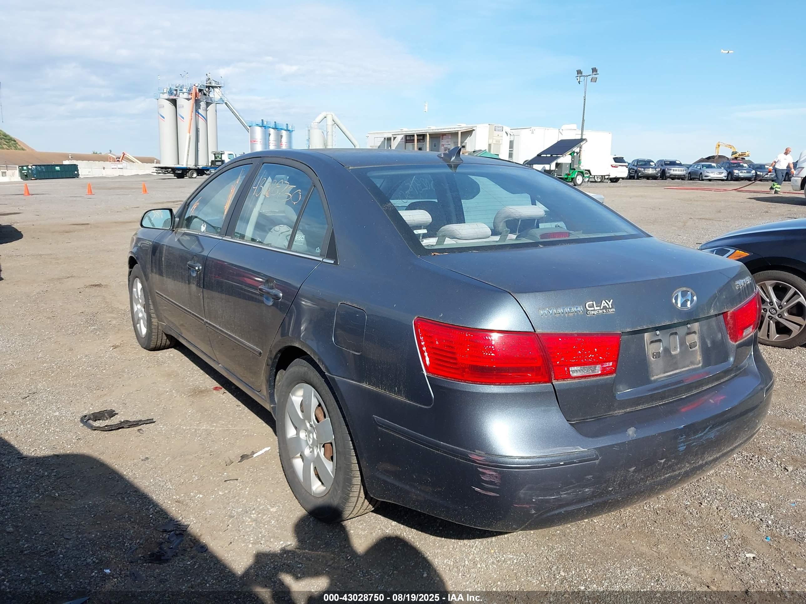 HYUNDAI SONATA image 3