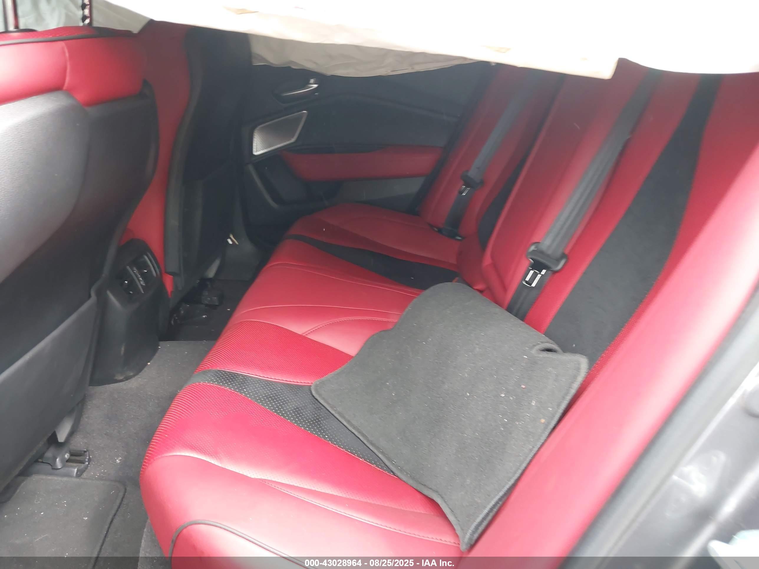 ACURA TLX image 8