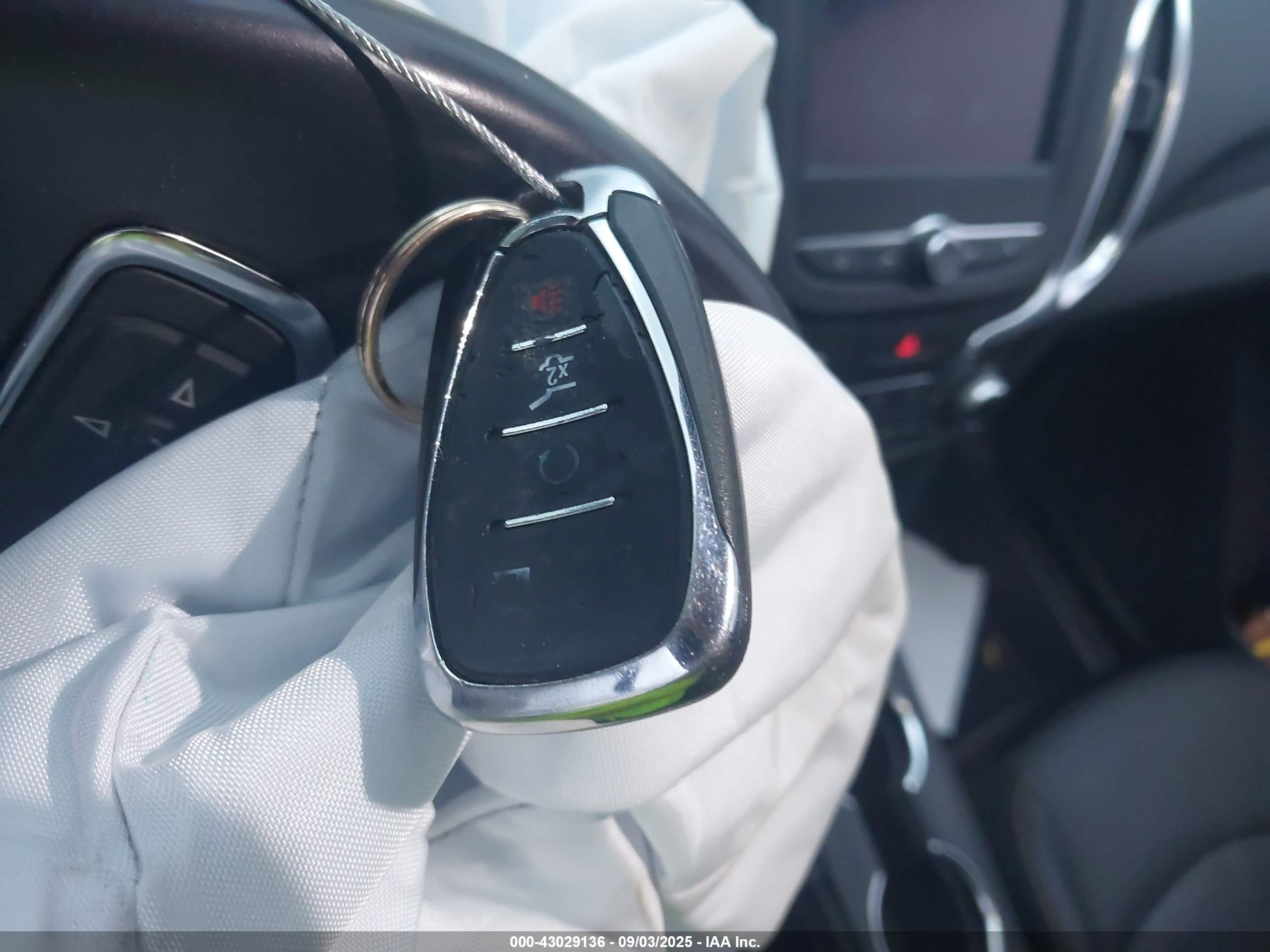 CHEVROLET EQUINOX image 11
