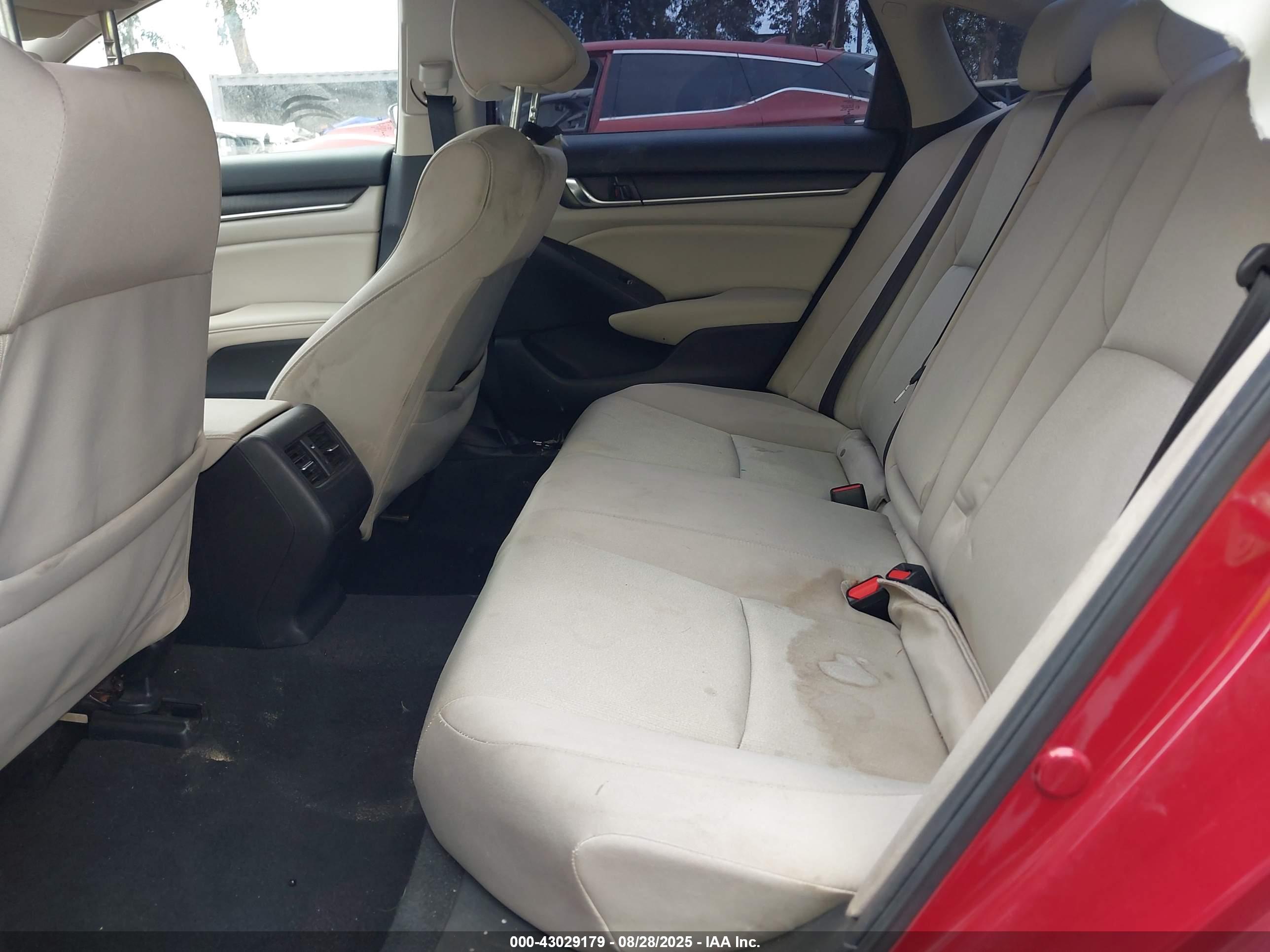 HONDA ACCORD image 8