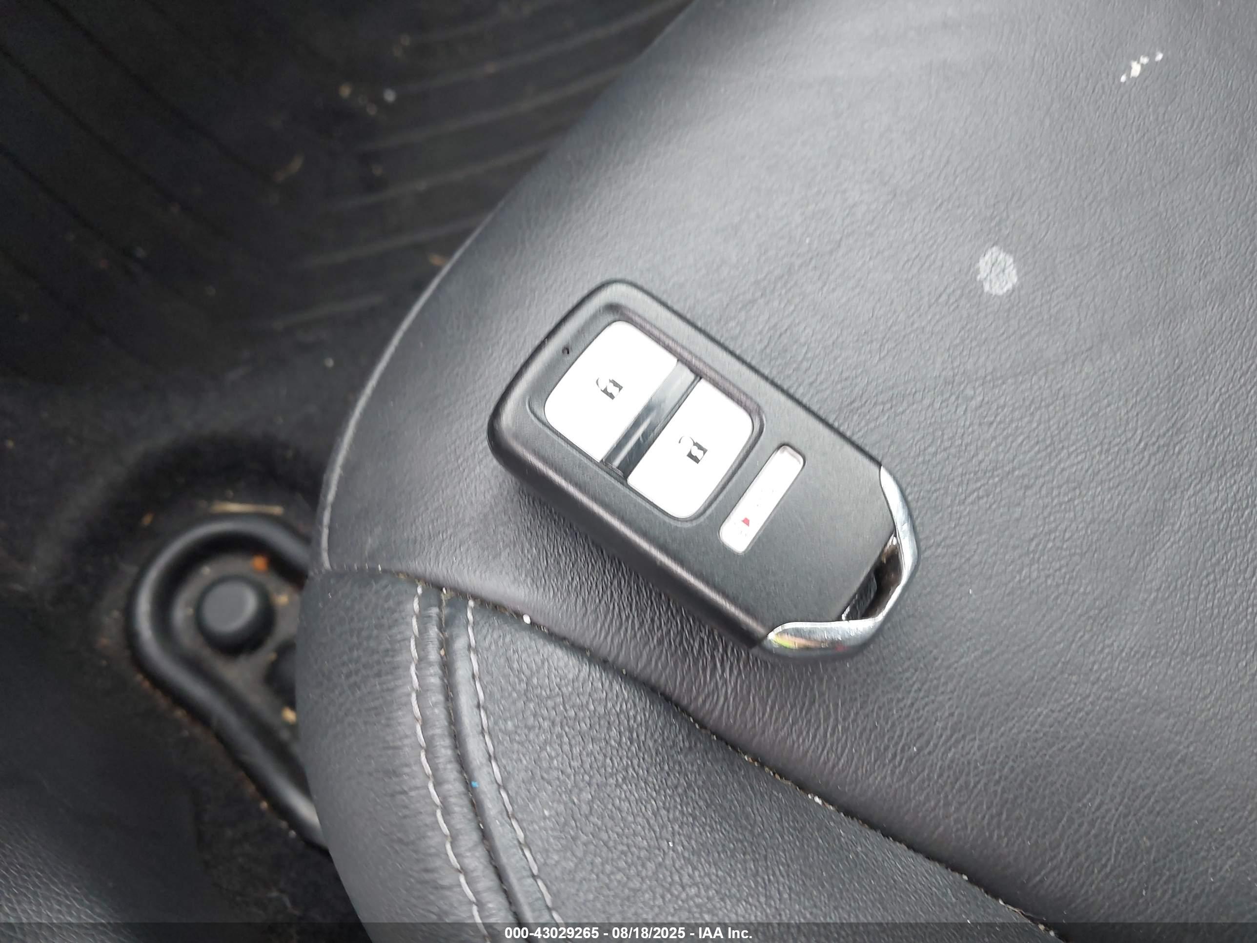 HONDA FIT image 11