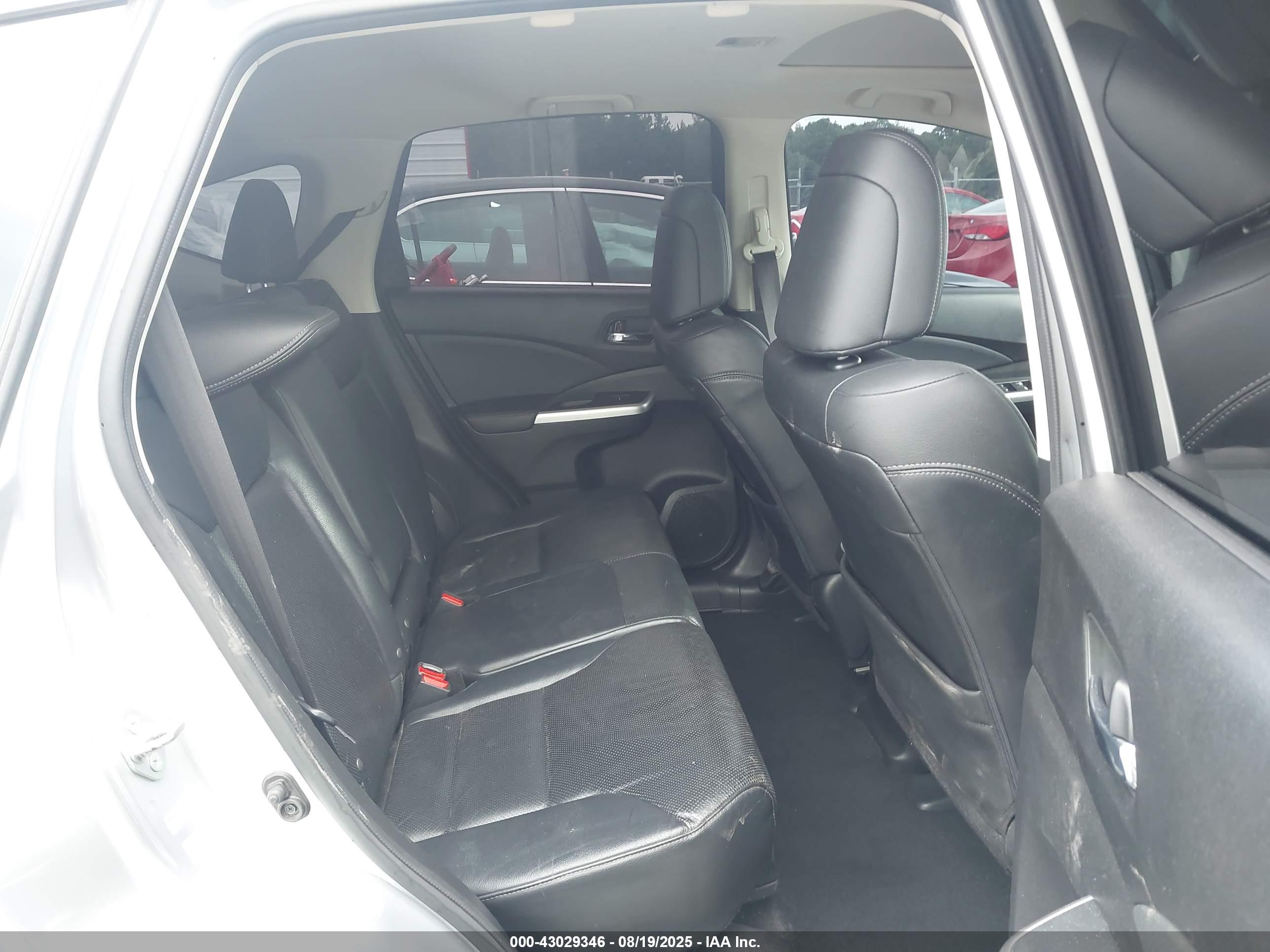 HONDA CR-V image 8