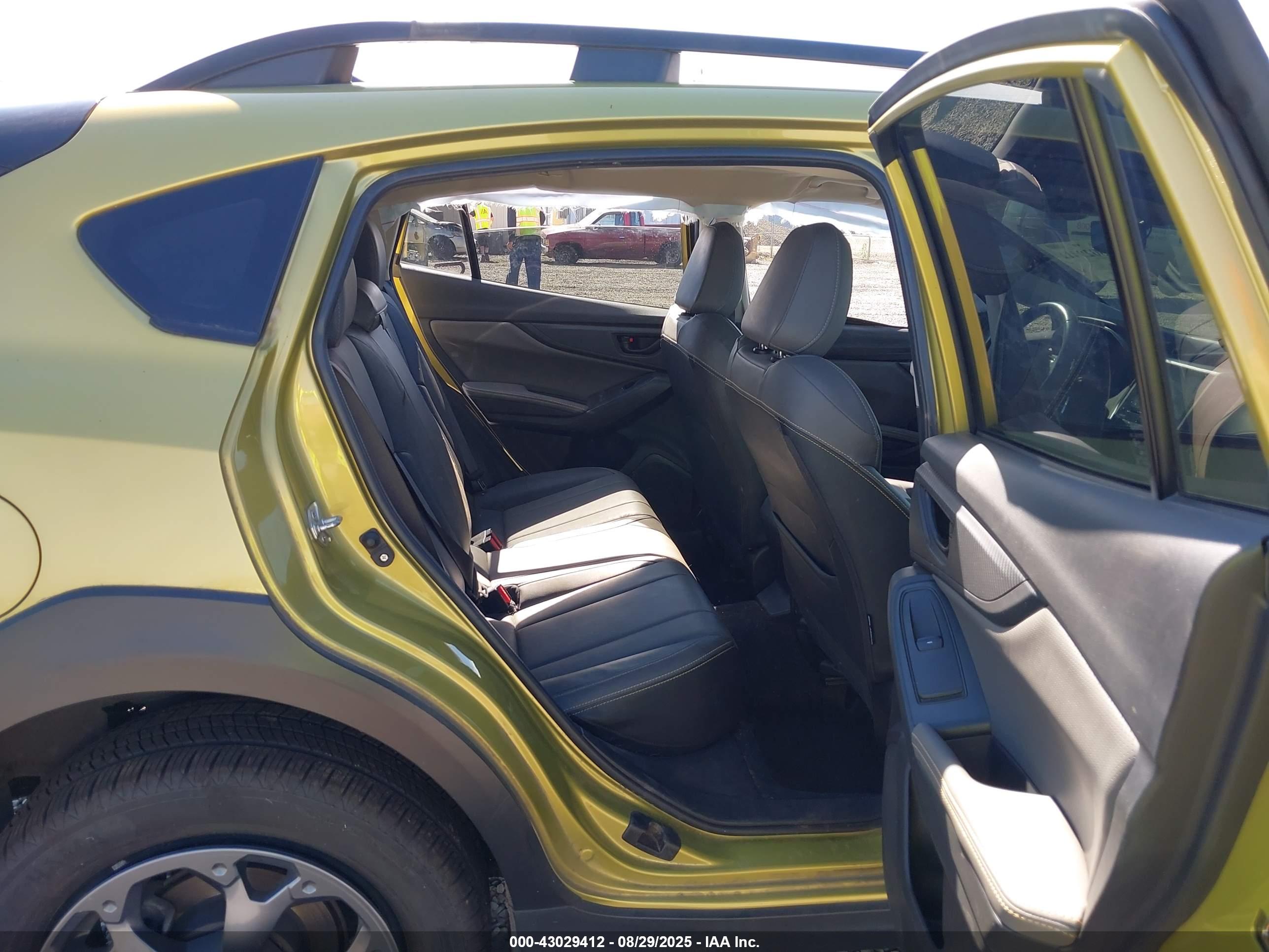 SUBARU CROSSTREK image 8