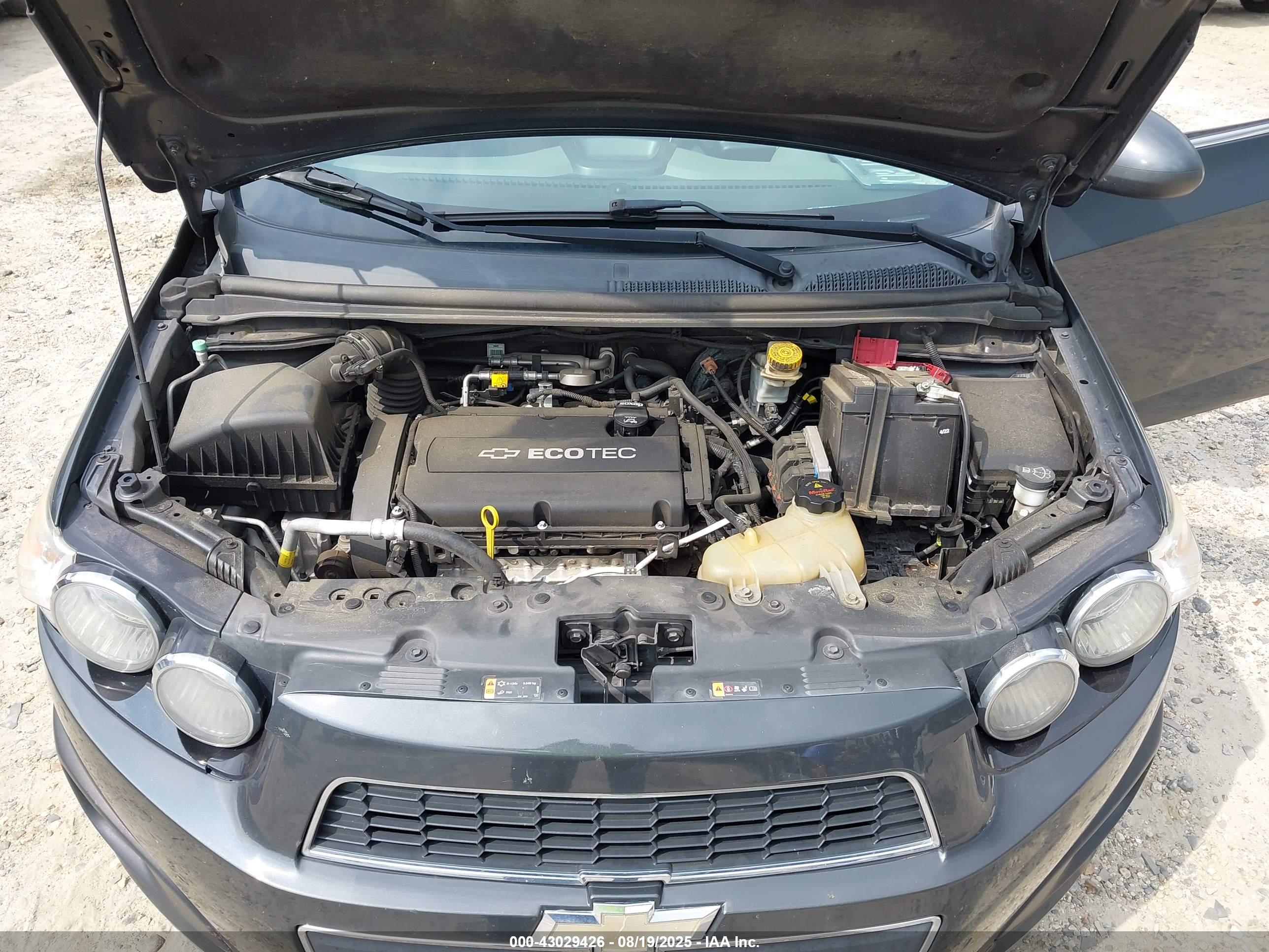 CHEVROLET SONIC image 10