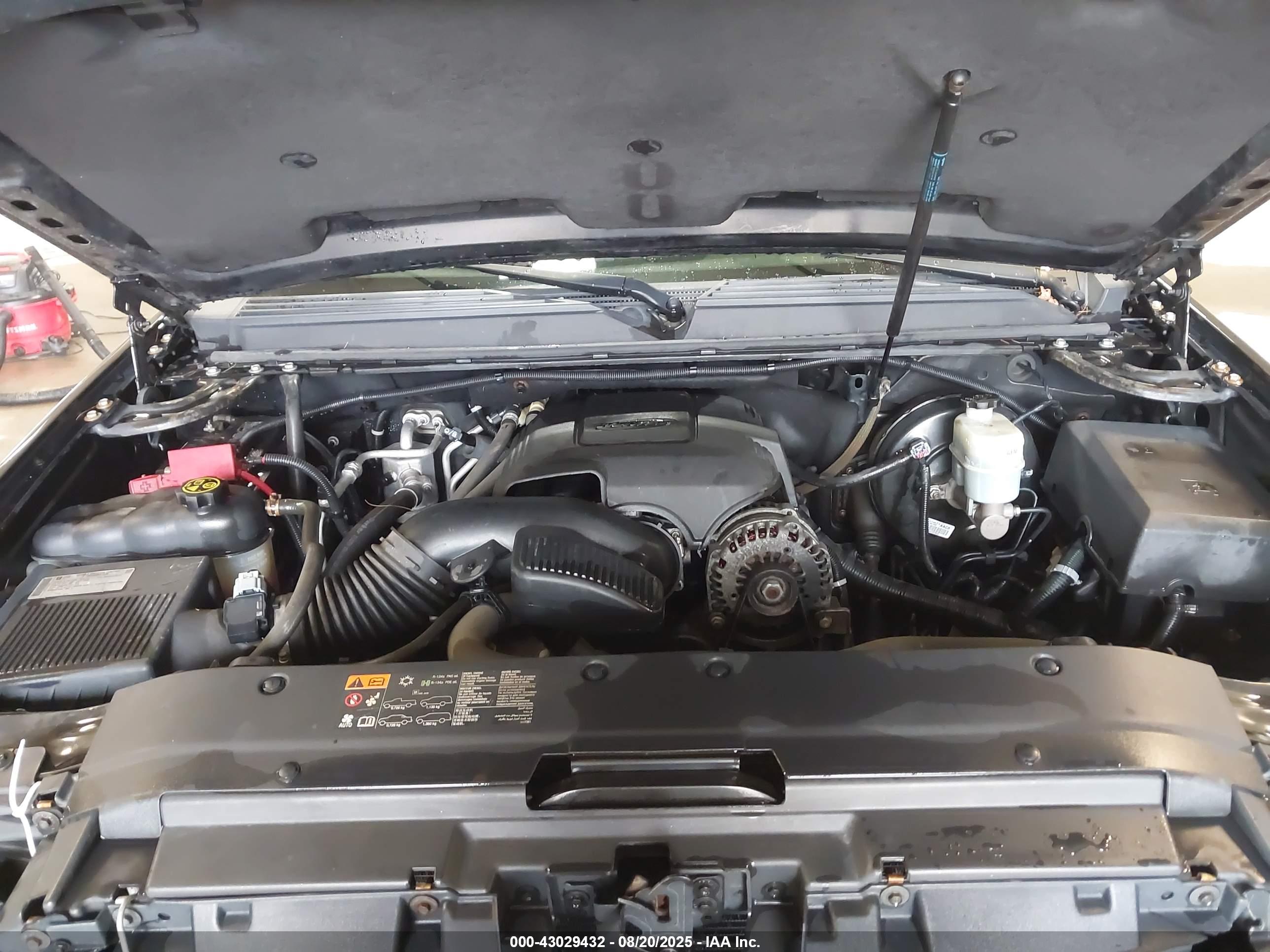 GMC YUKON image 10