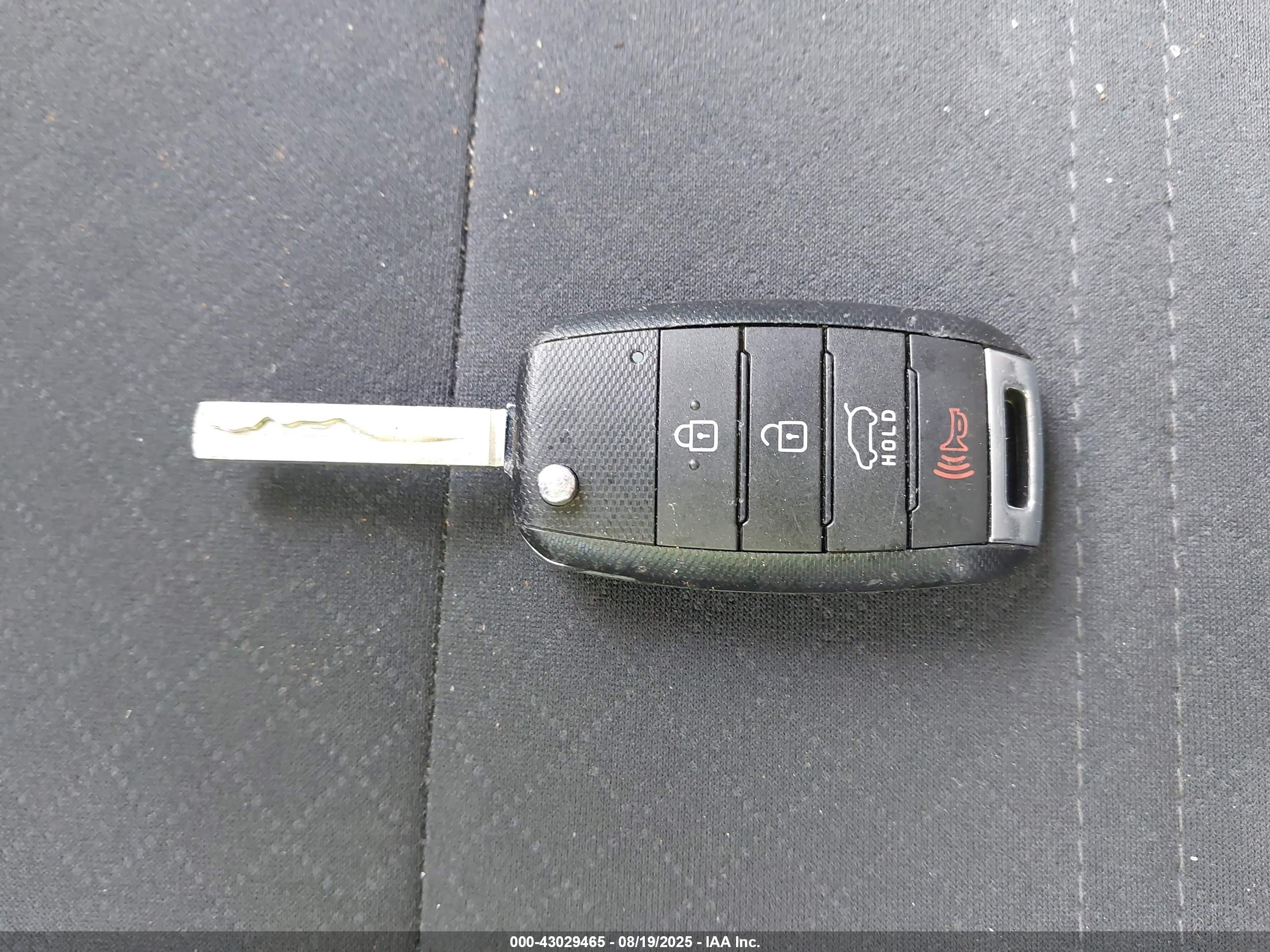 KIA SORENTO image 11