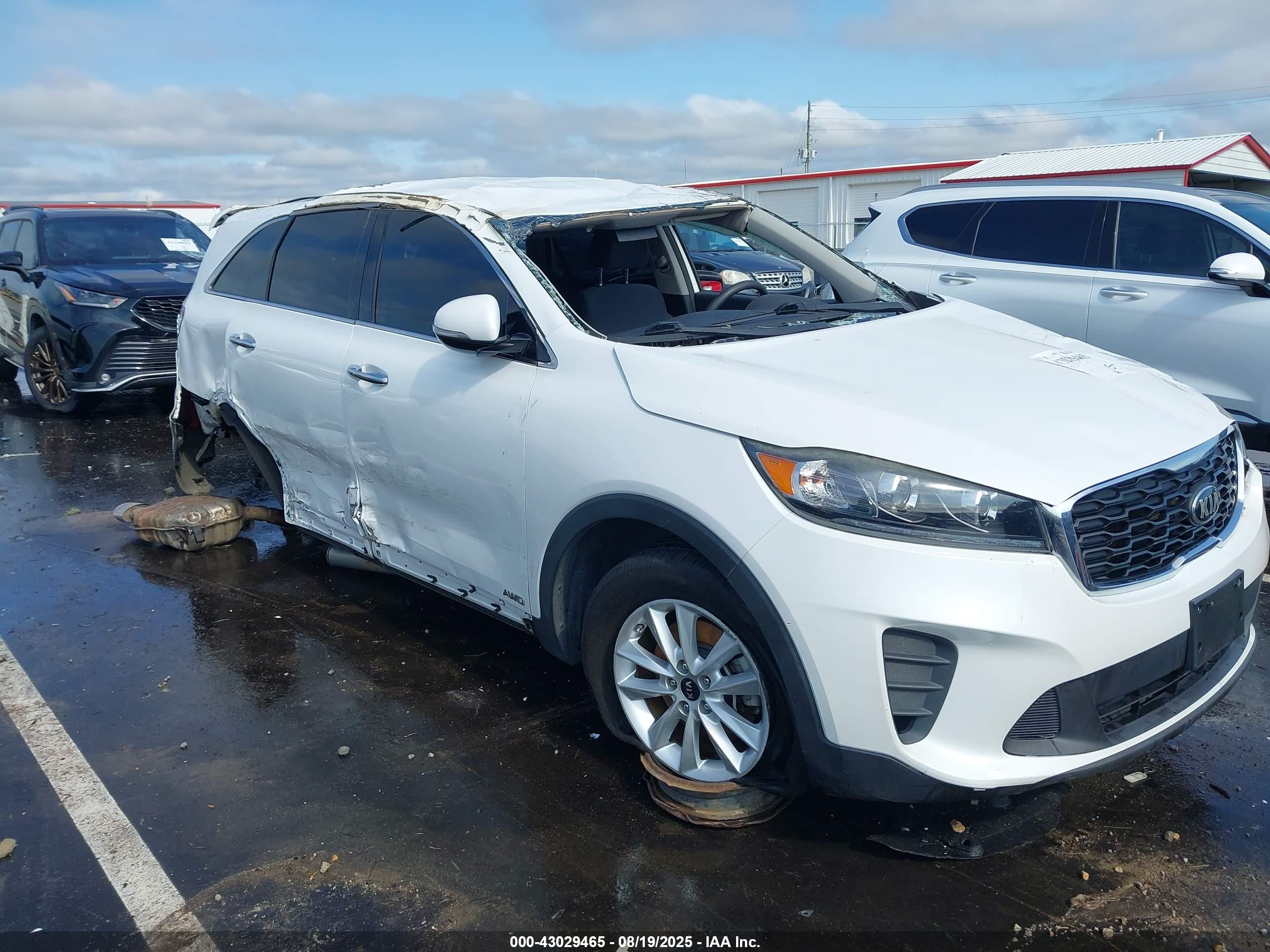 KIA SORENTO image 6