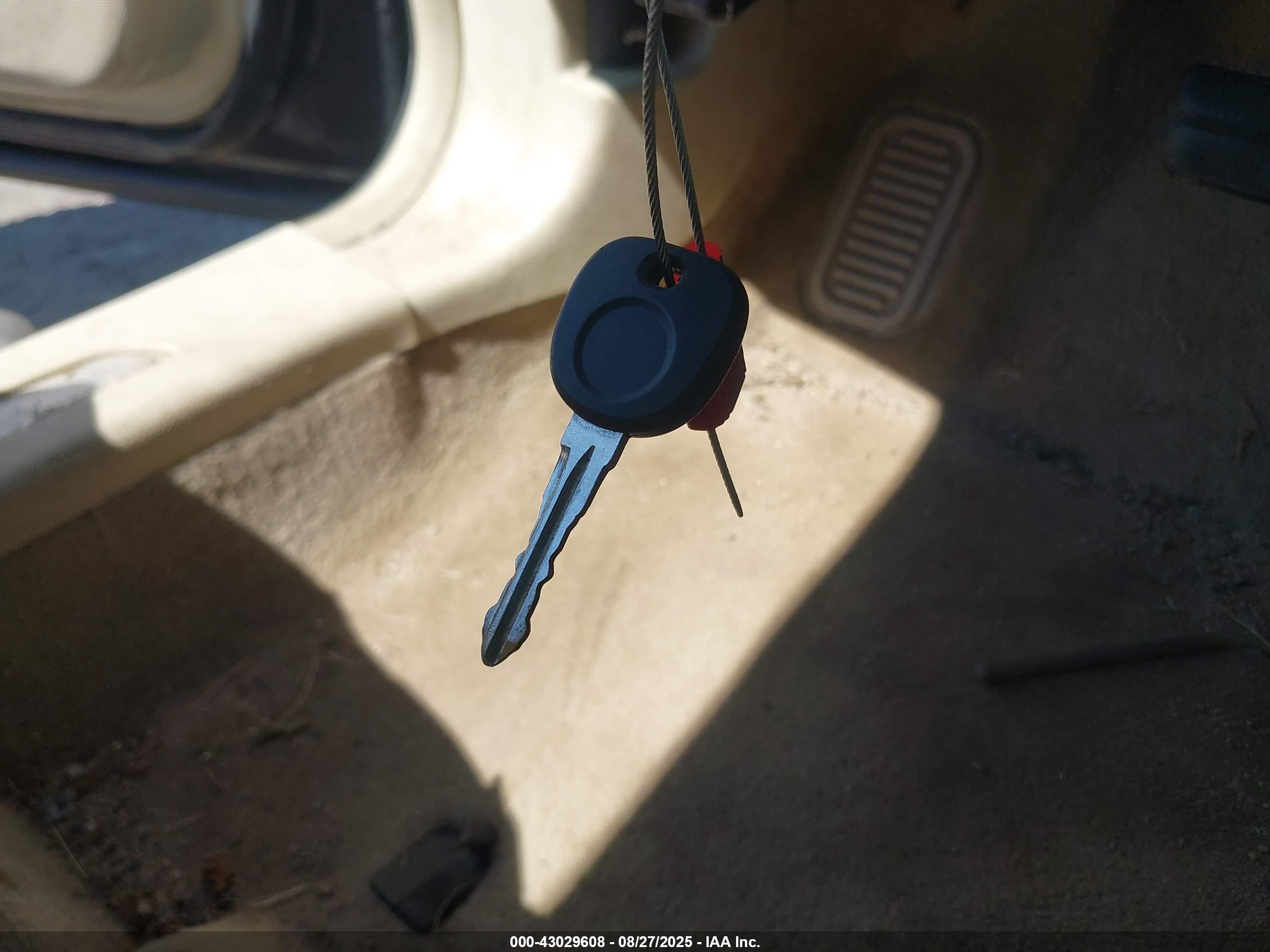 CADILLAC DTS image 11