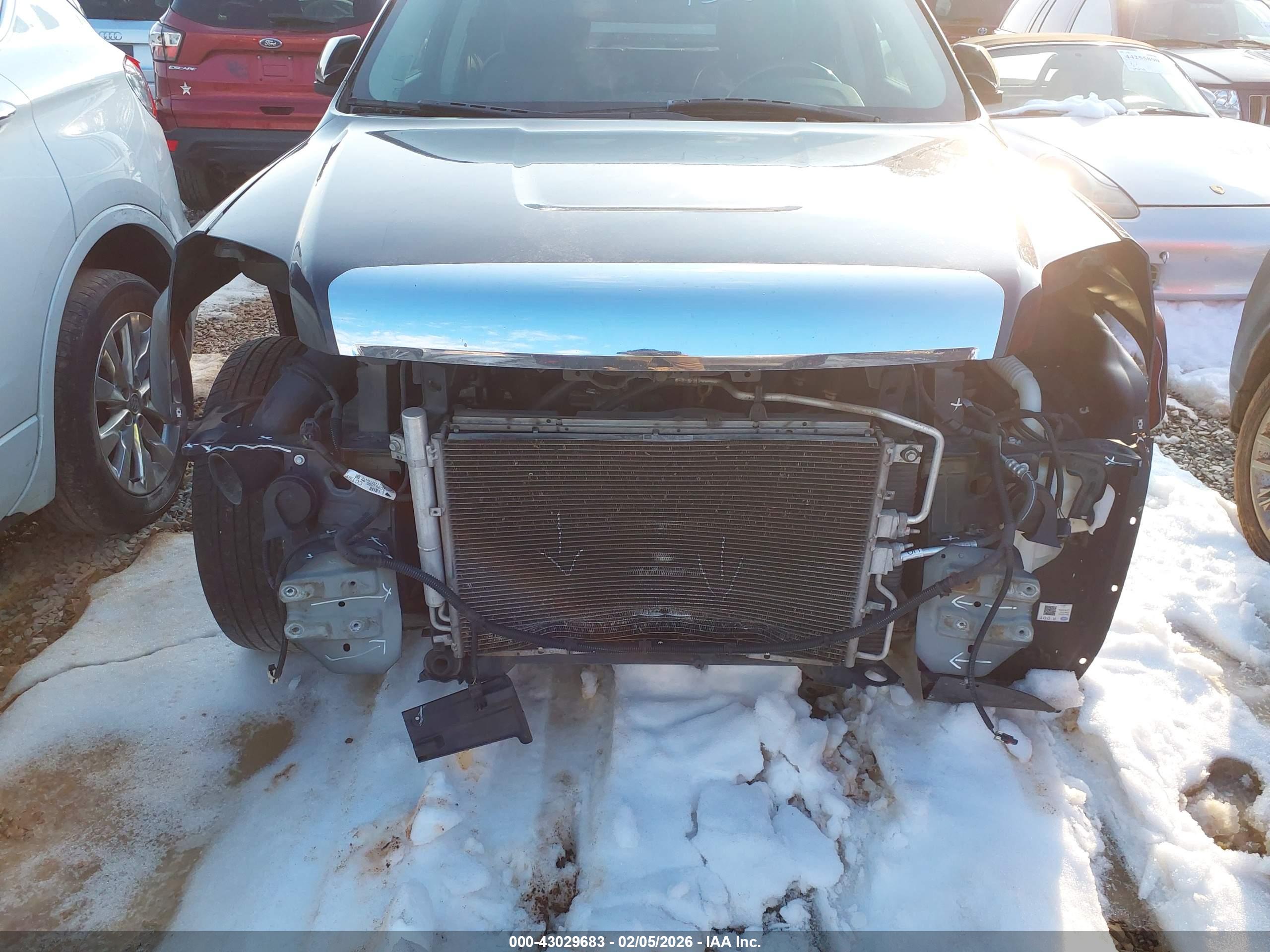 GMC TERRAIN image 6