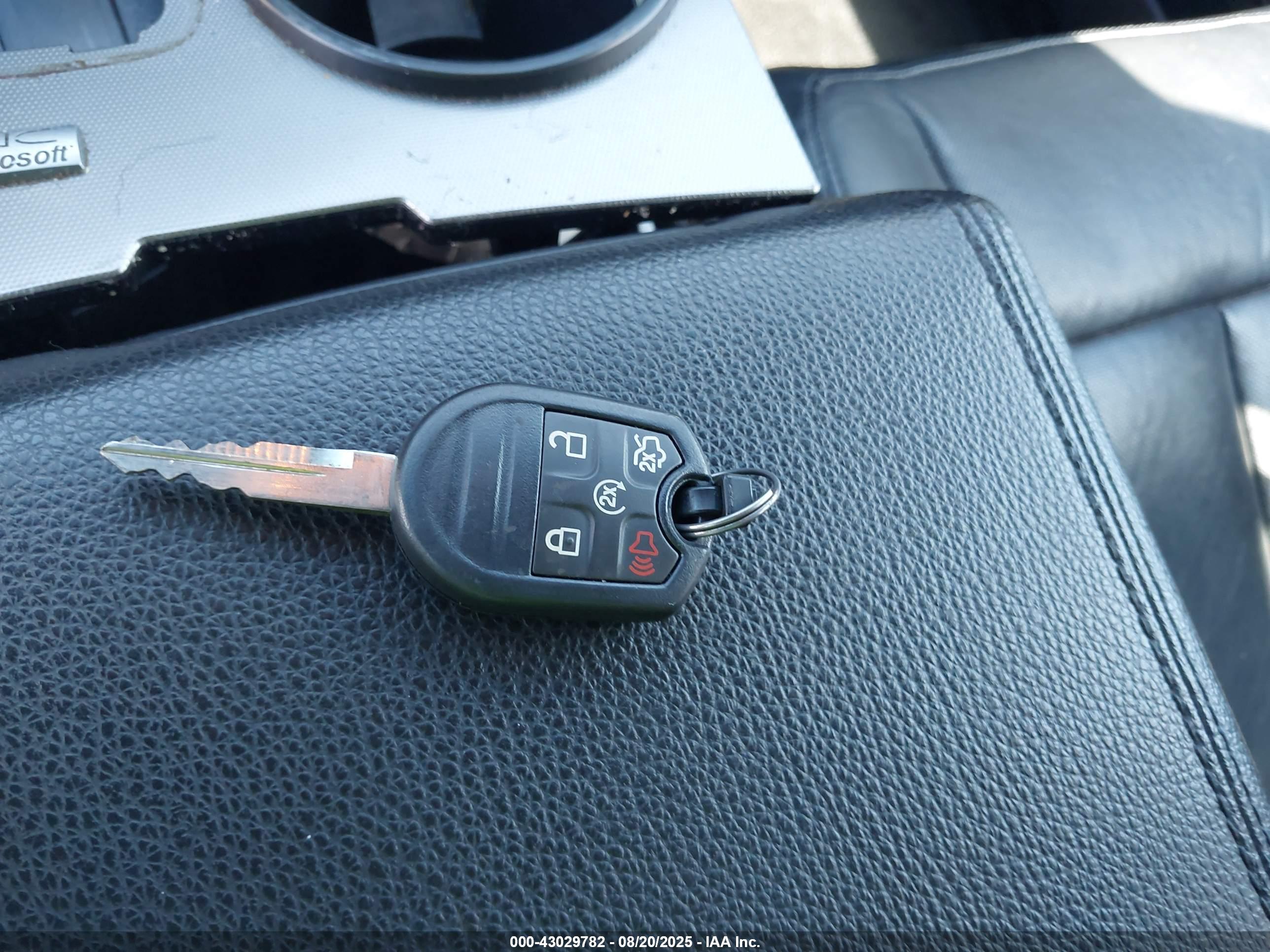 FORD EXPEDITION image 11