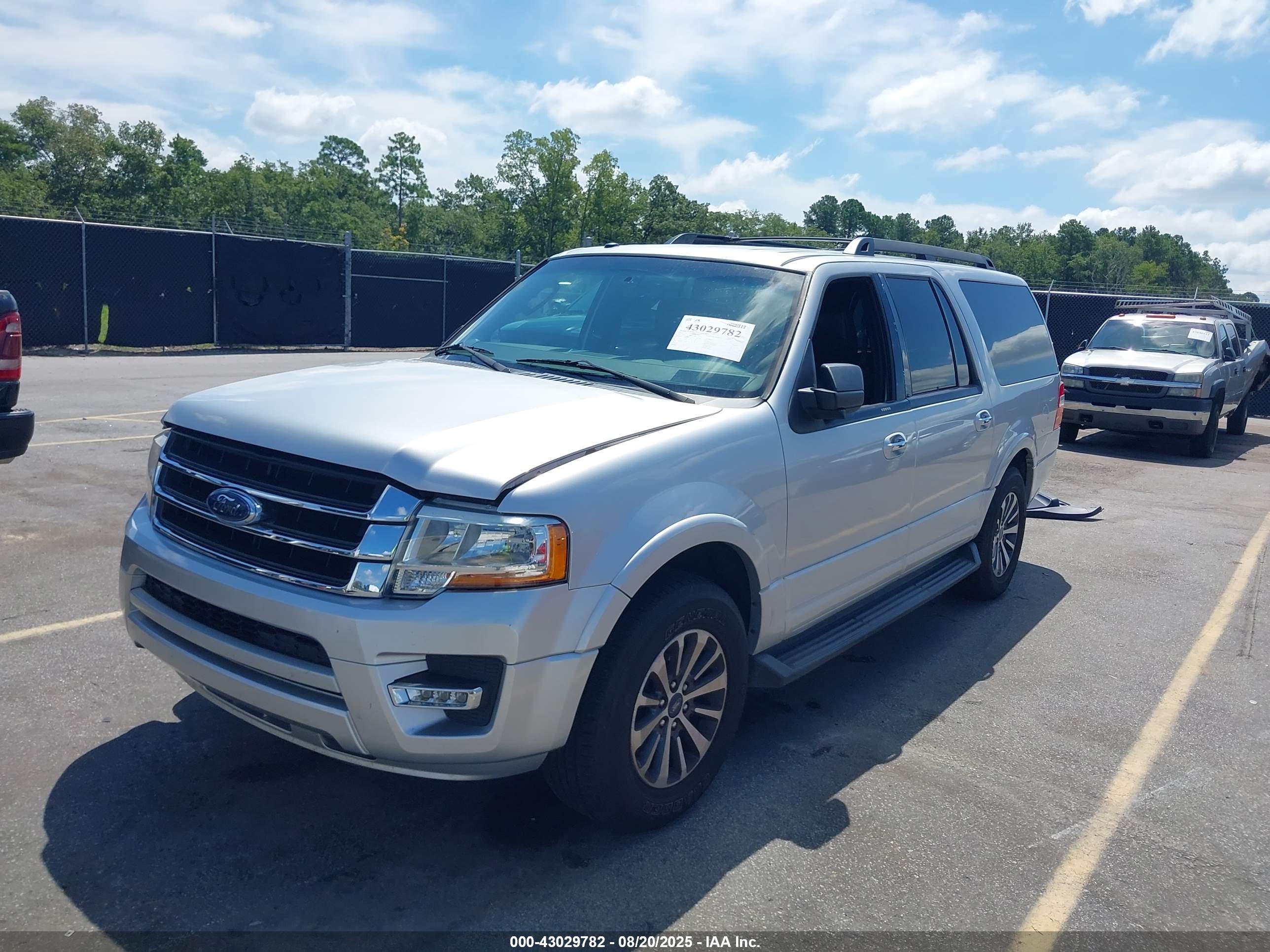 FORD EXPEDITION image 2