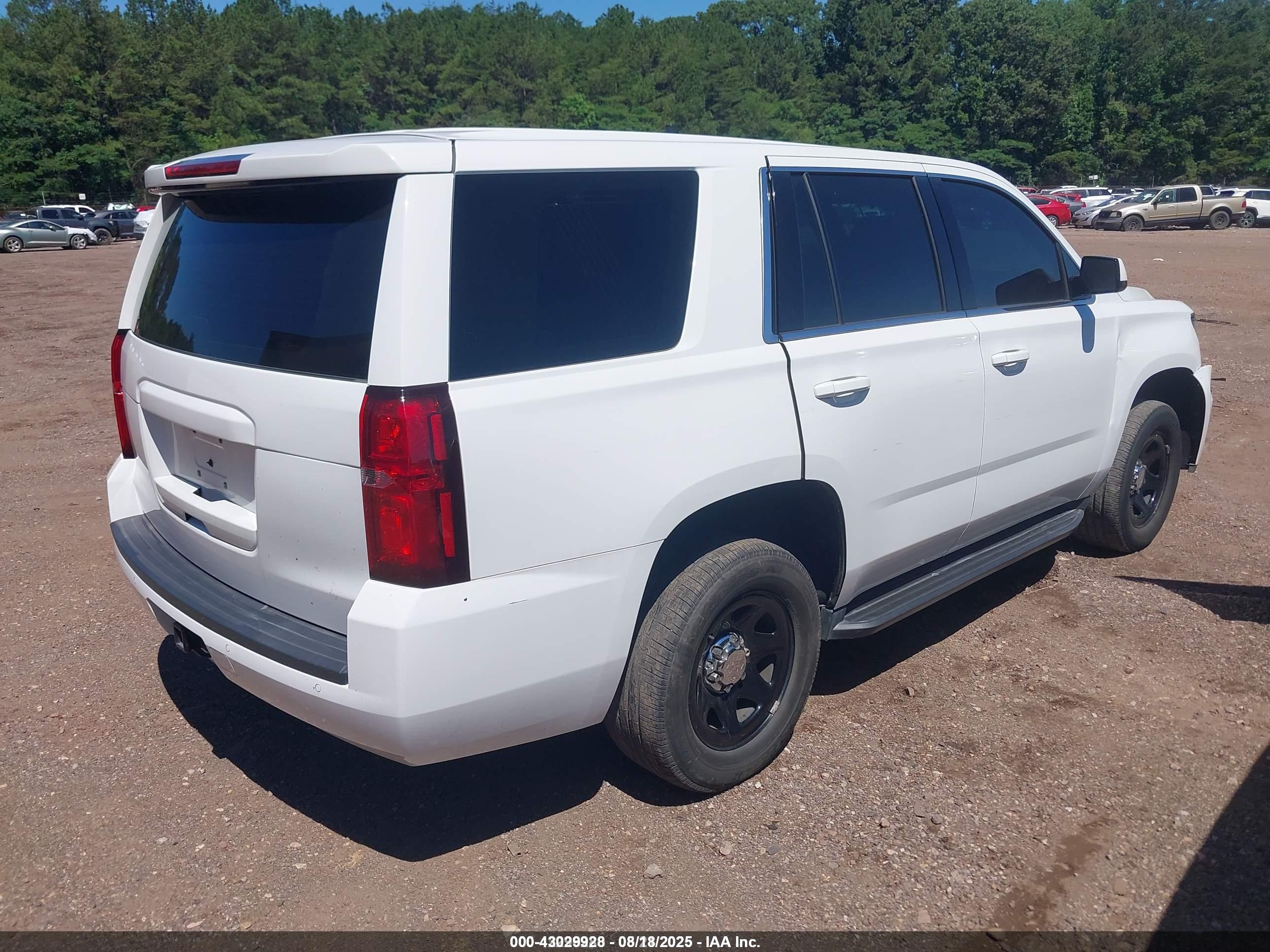 CHEVROLET TAHOE image 4