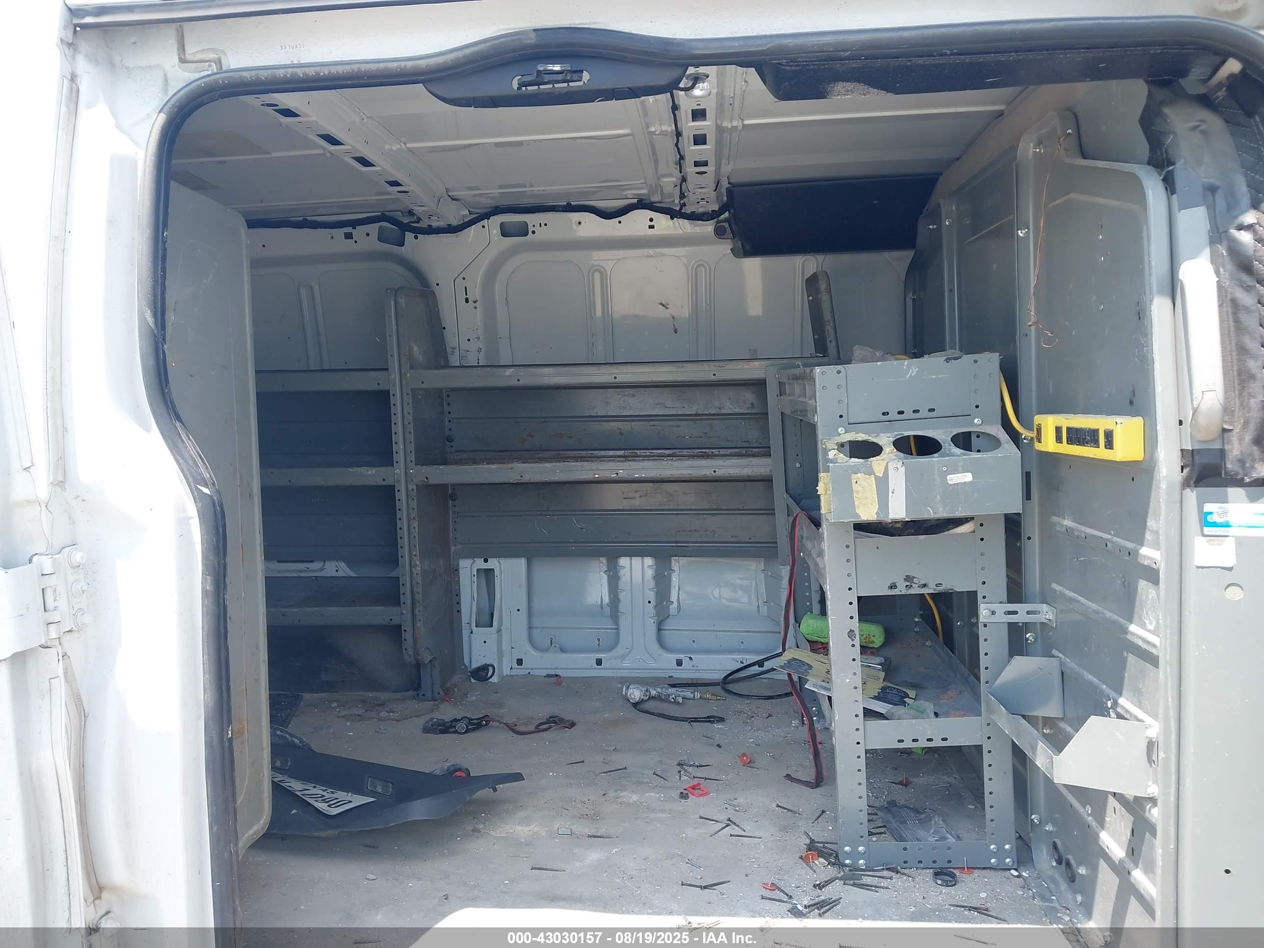 FORD TRANSIT-150 image 8