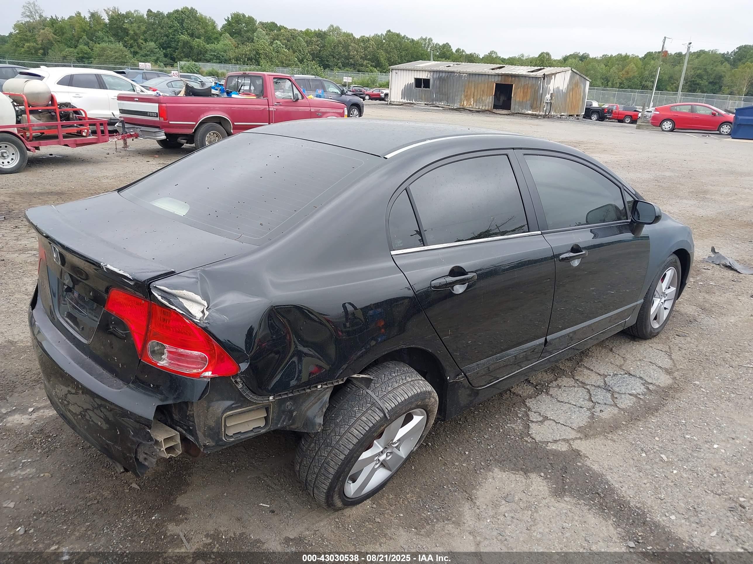 HONDA CIVIC image 4