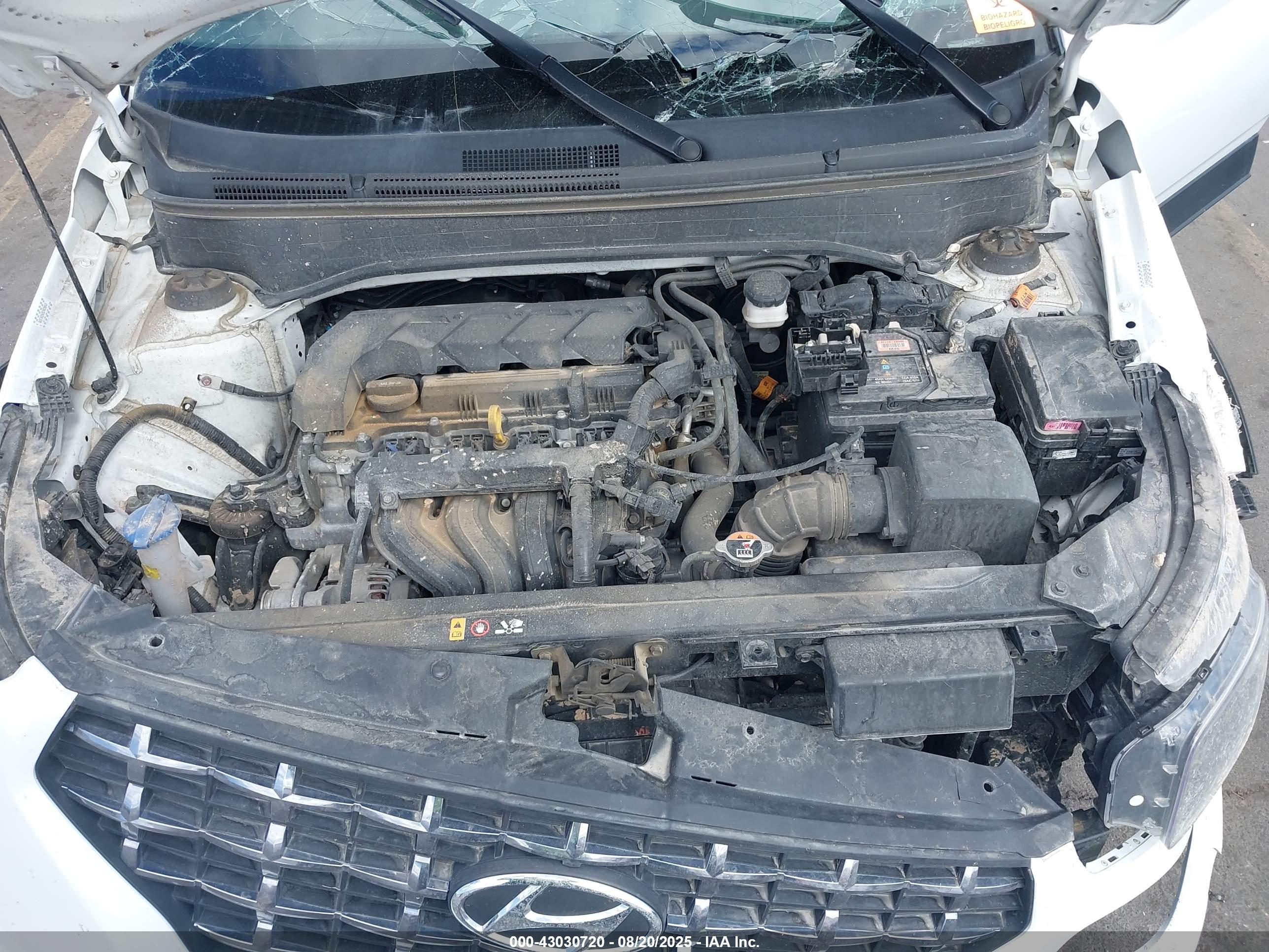 HYUNDAI VENUE image 10