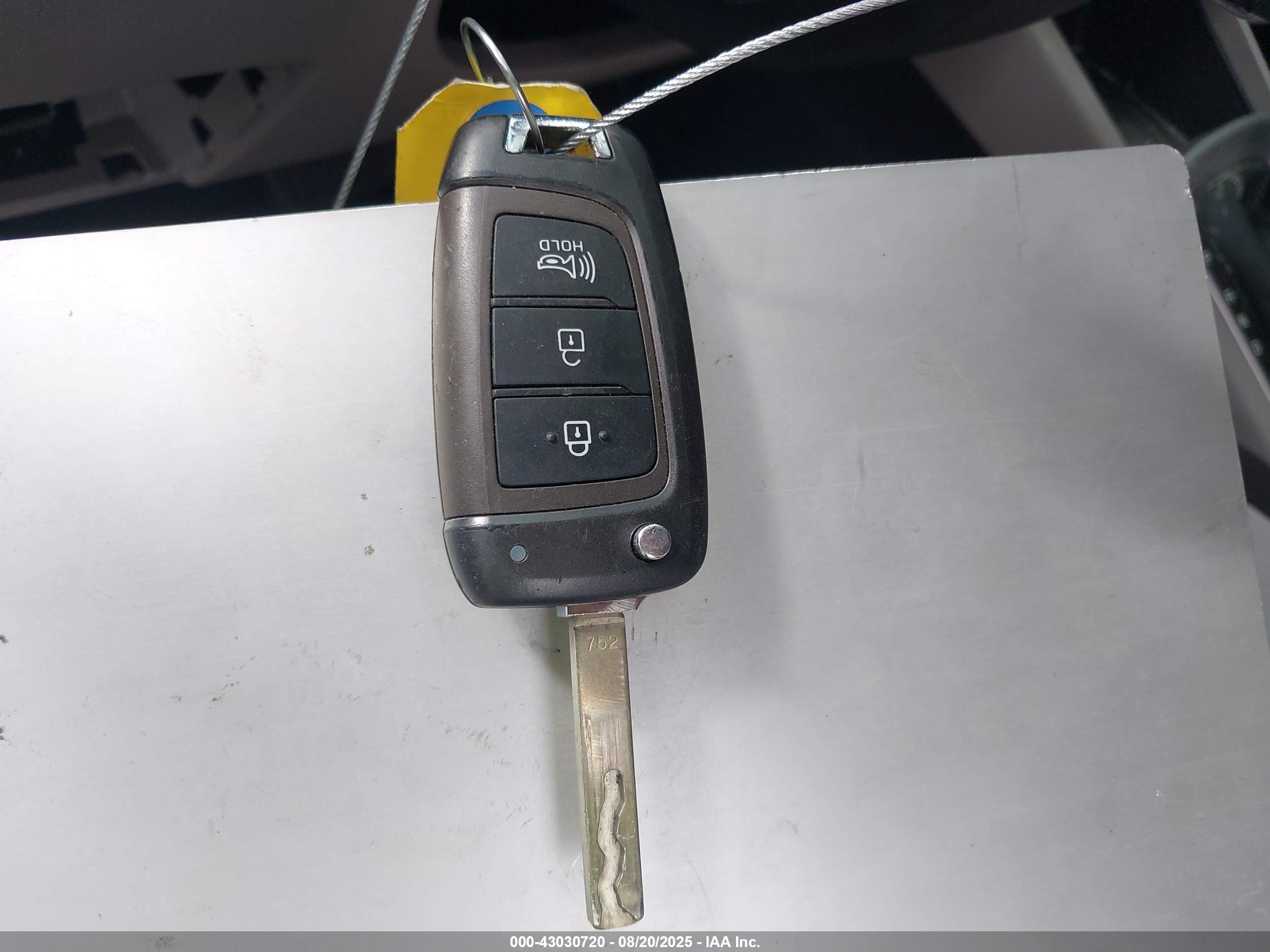 HYUNDAI VENUE image 11