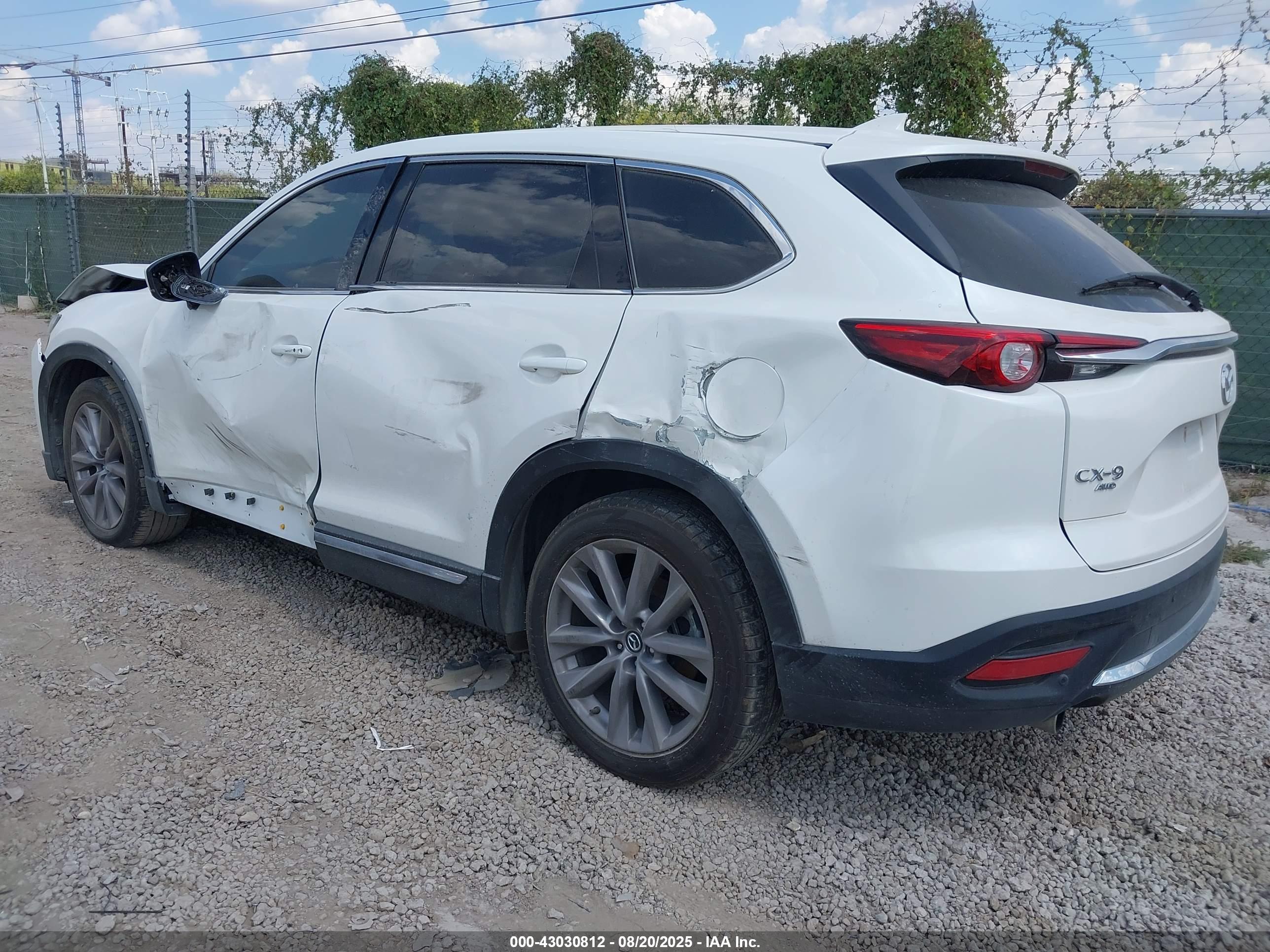 MAZDA CX-9 image 3