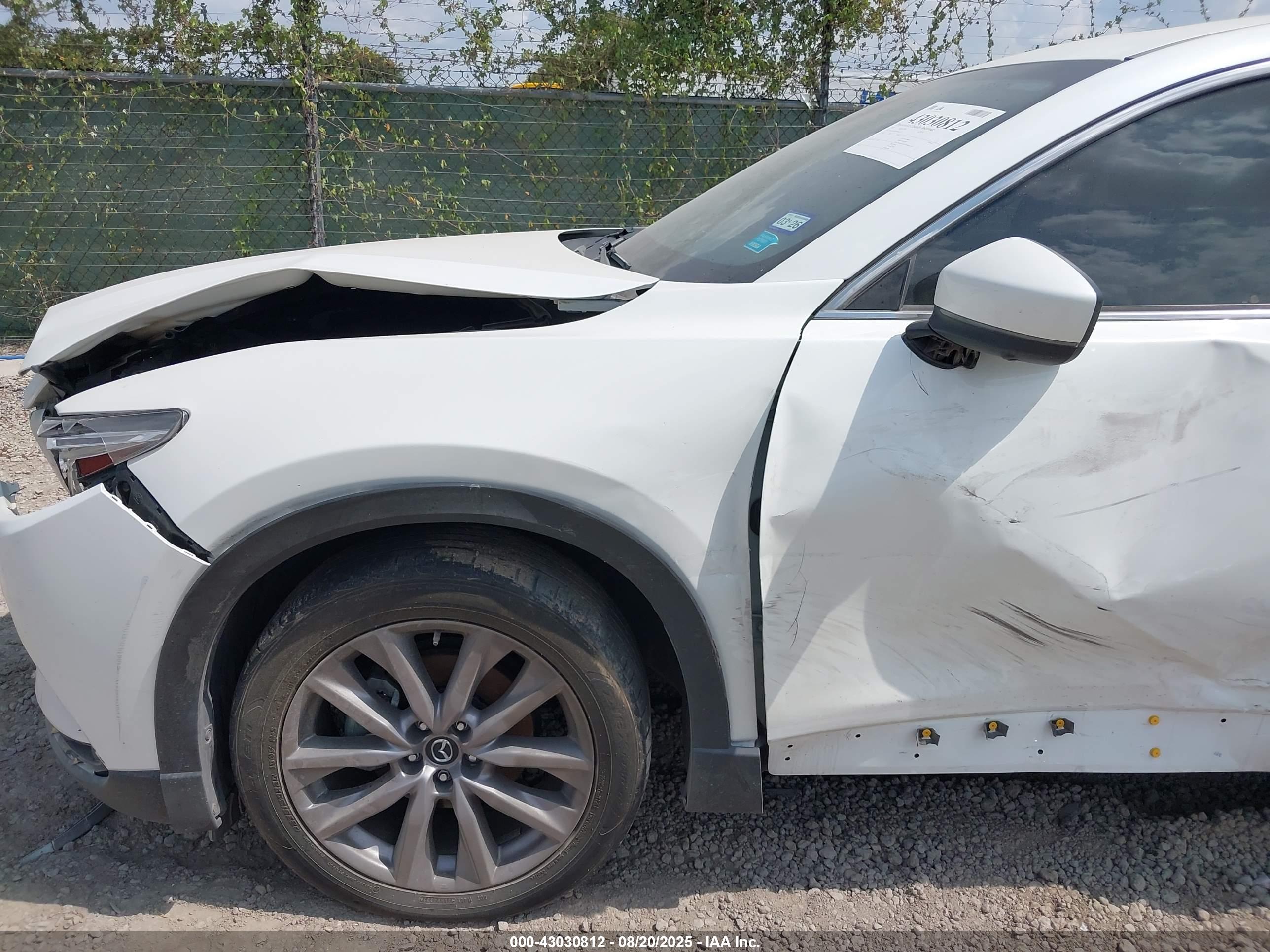 MAZDA CX-9 image 6