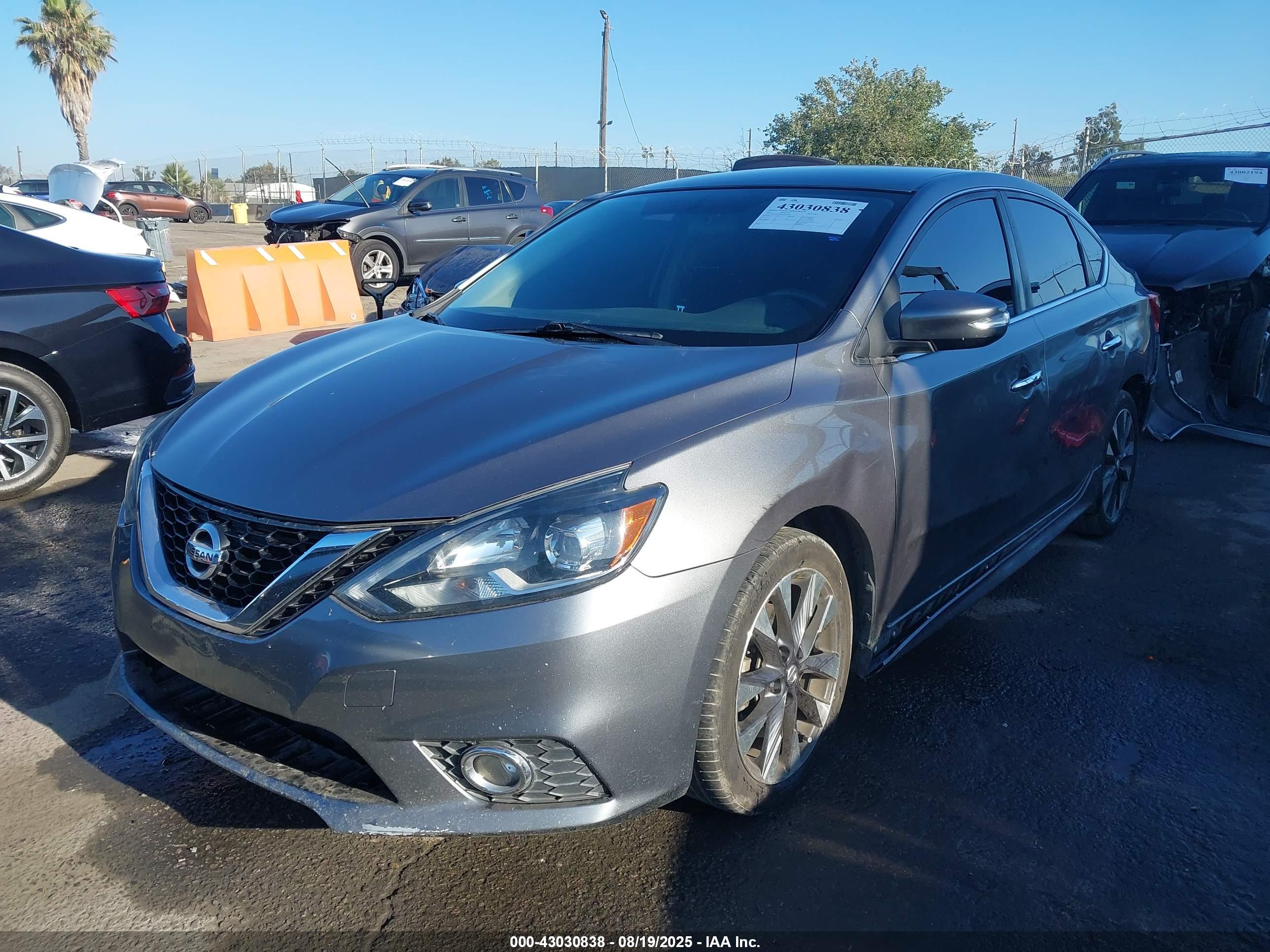 NISSAN SENTRA image 2