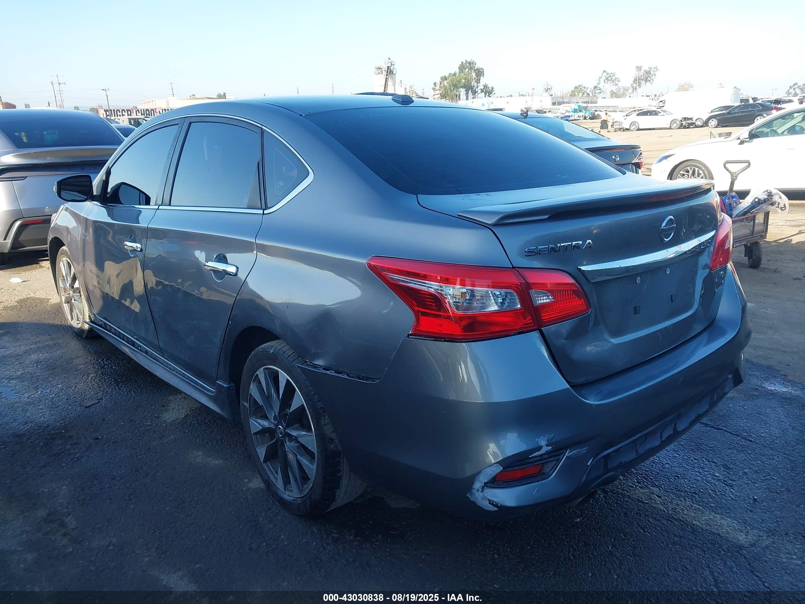 NISSAN SENTRA image 3