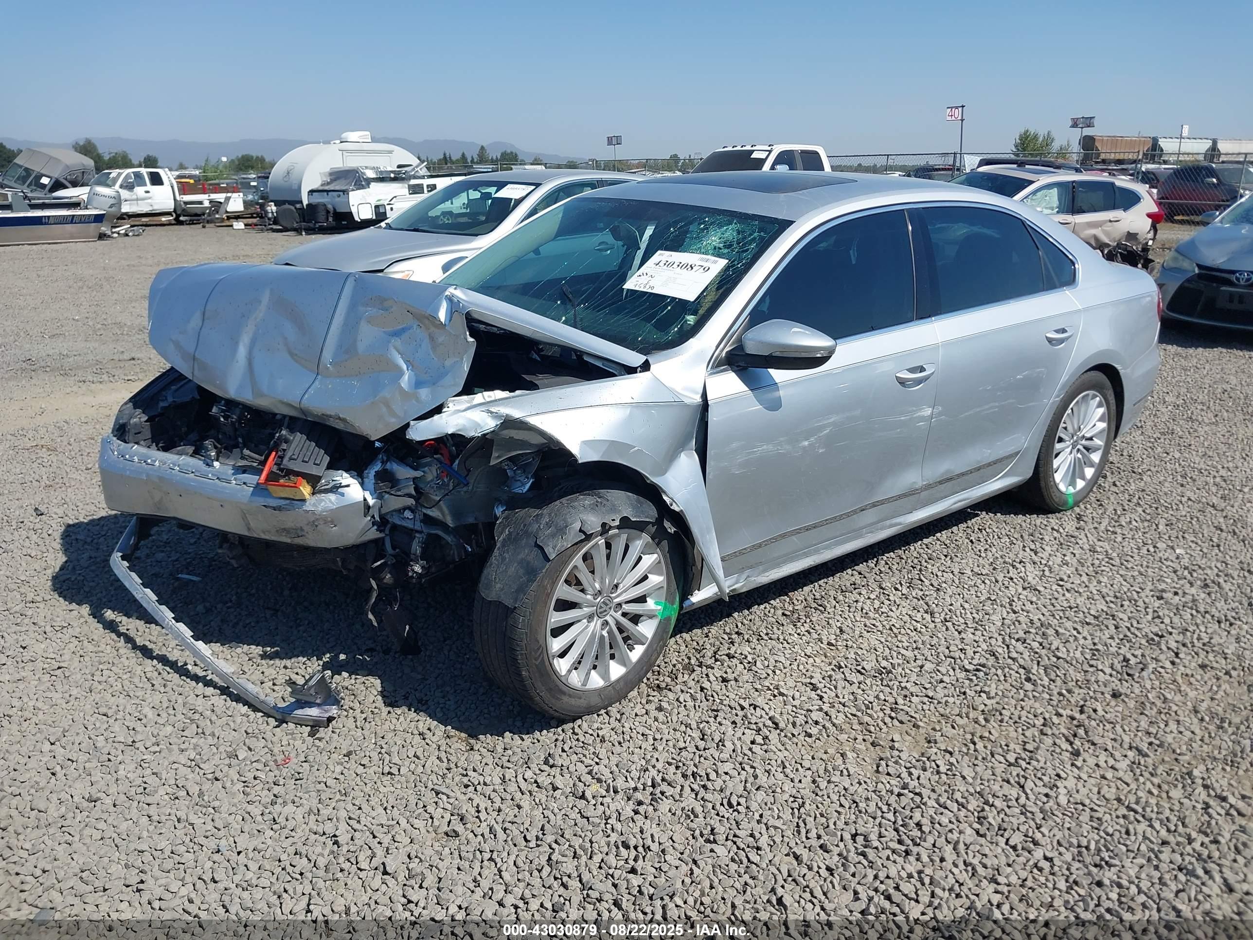 VOLKSWAGEN PASSAT image 2
