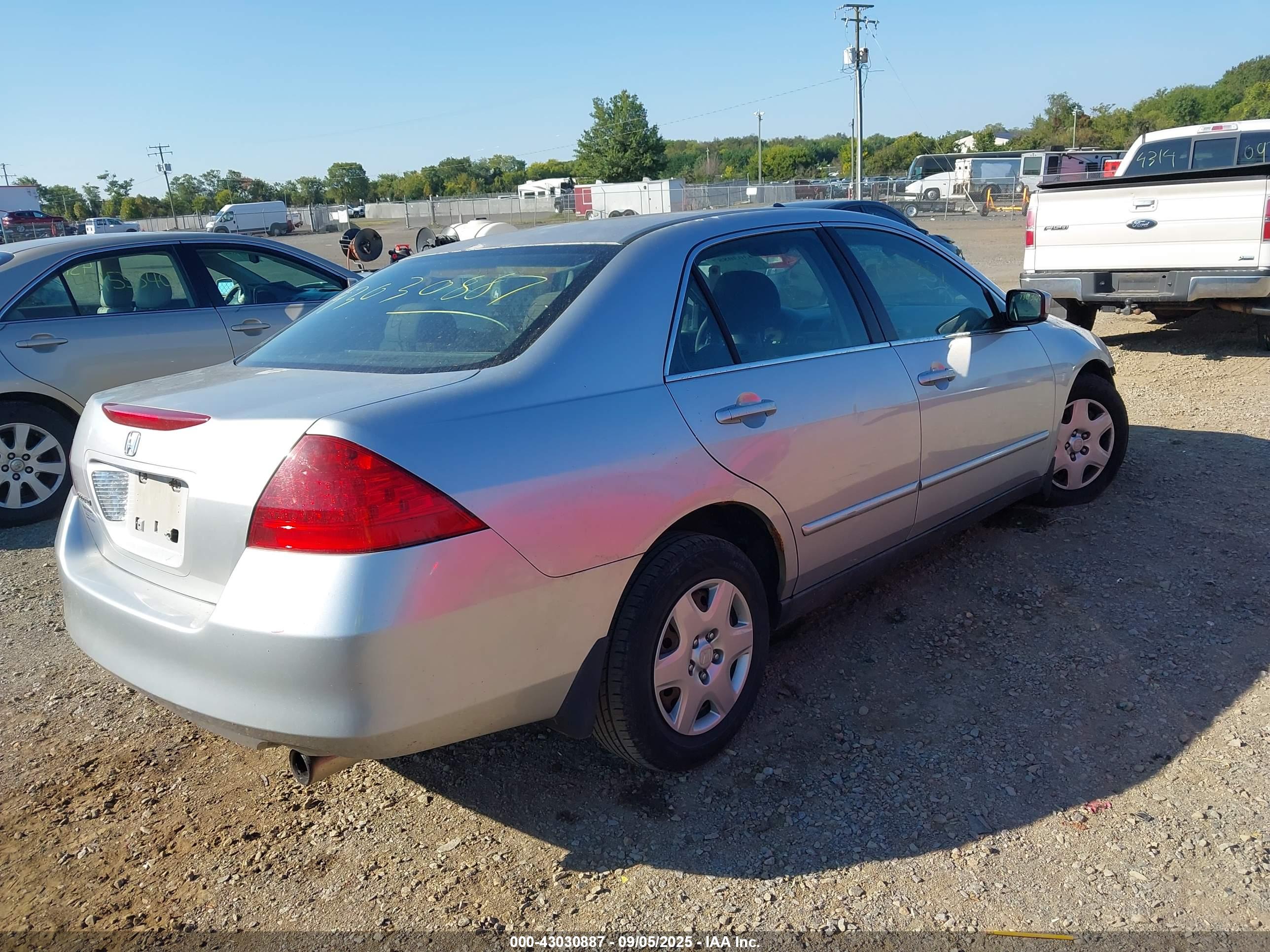 HONDA ACCORD image 4