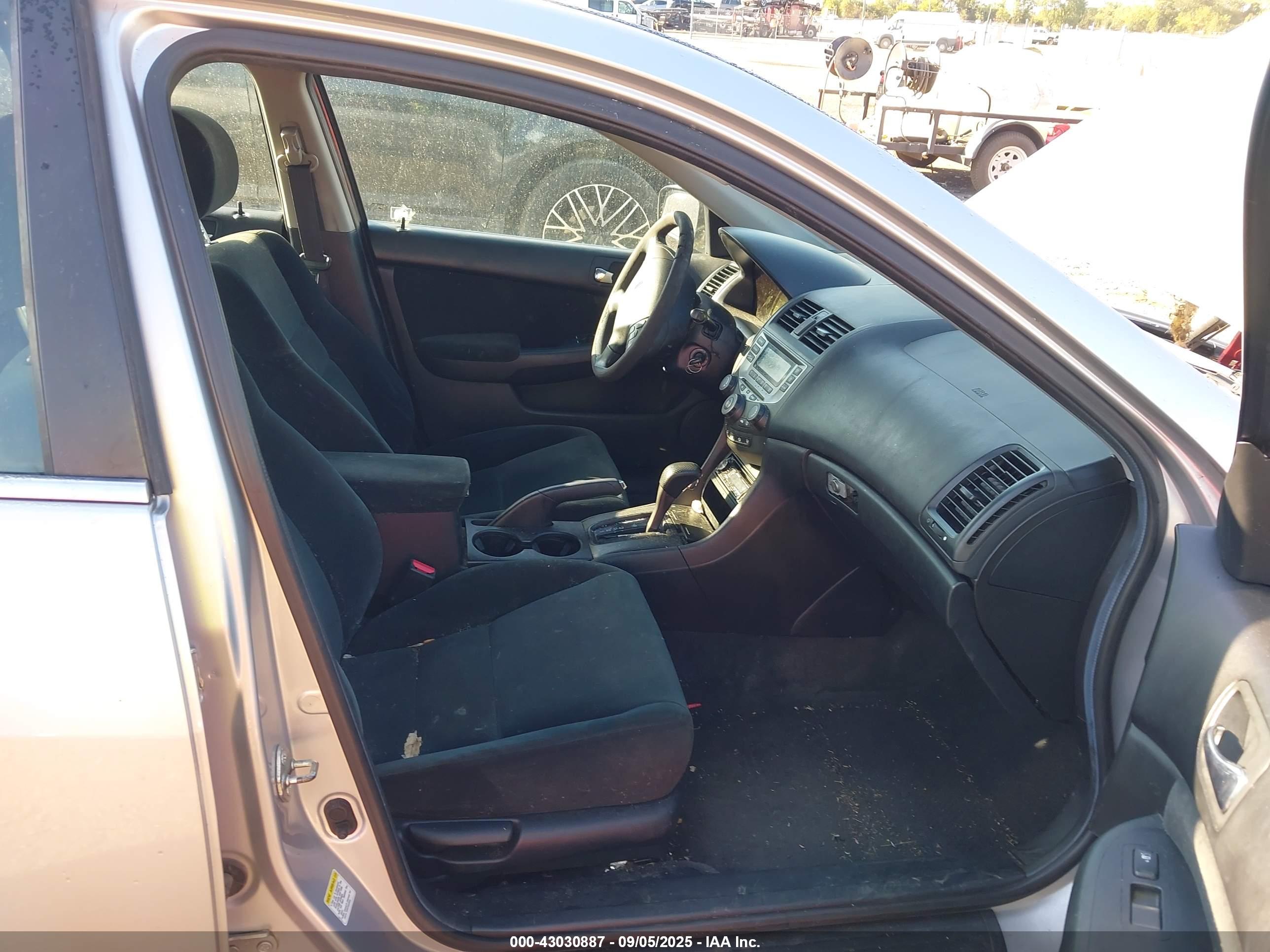 HONDA ACCORD image 5