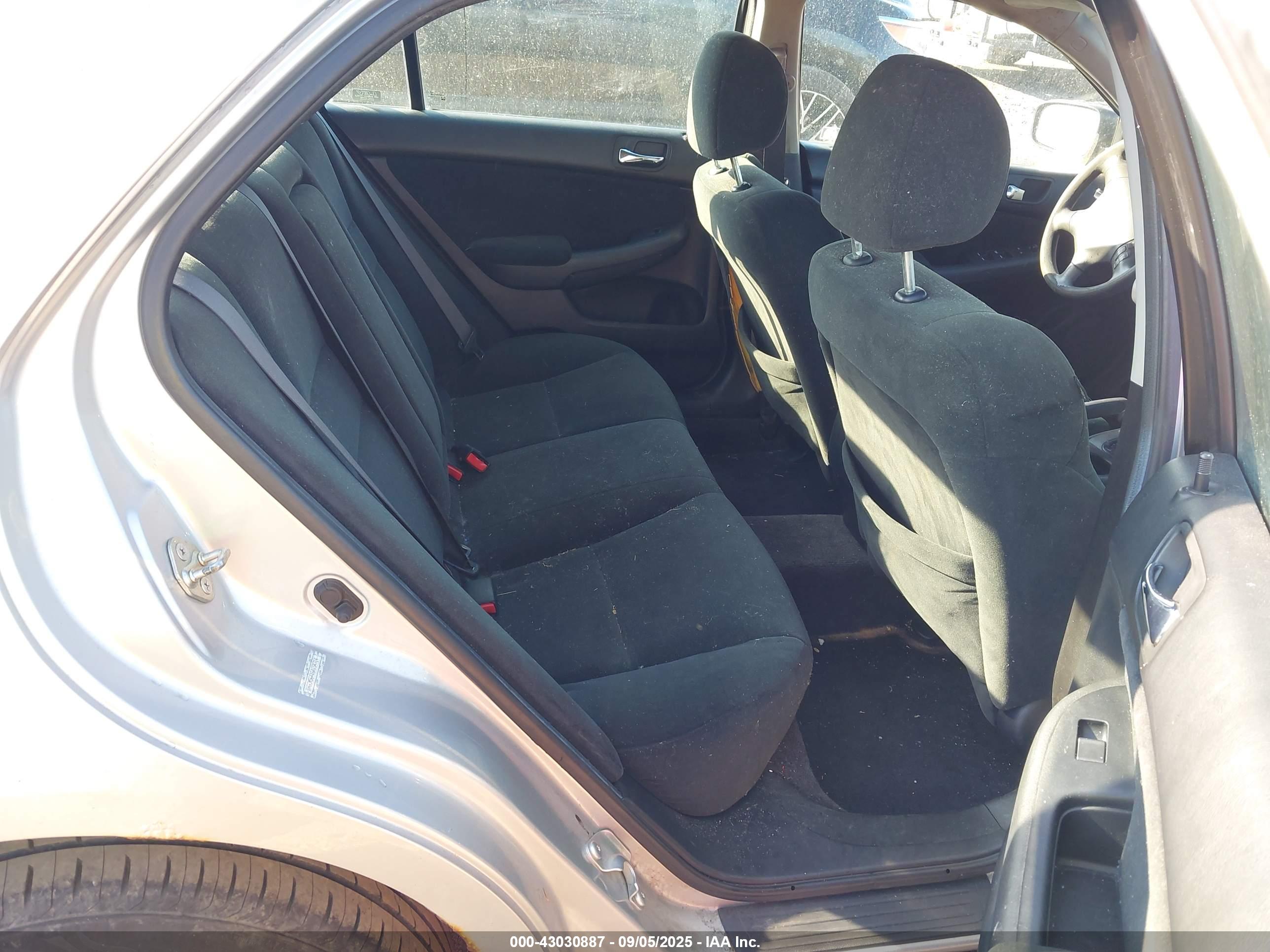 HONDA ACCORD image 8